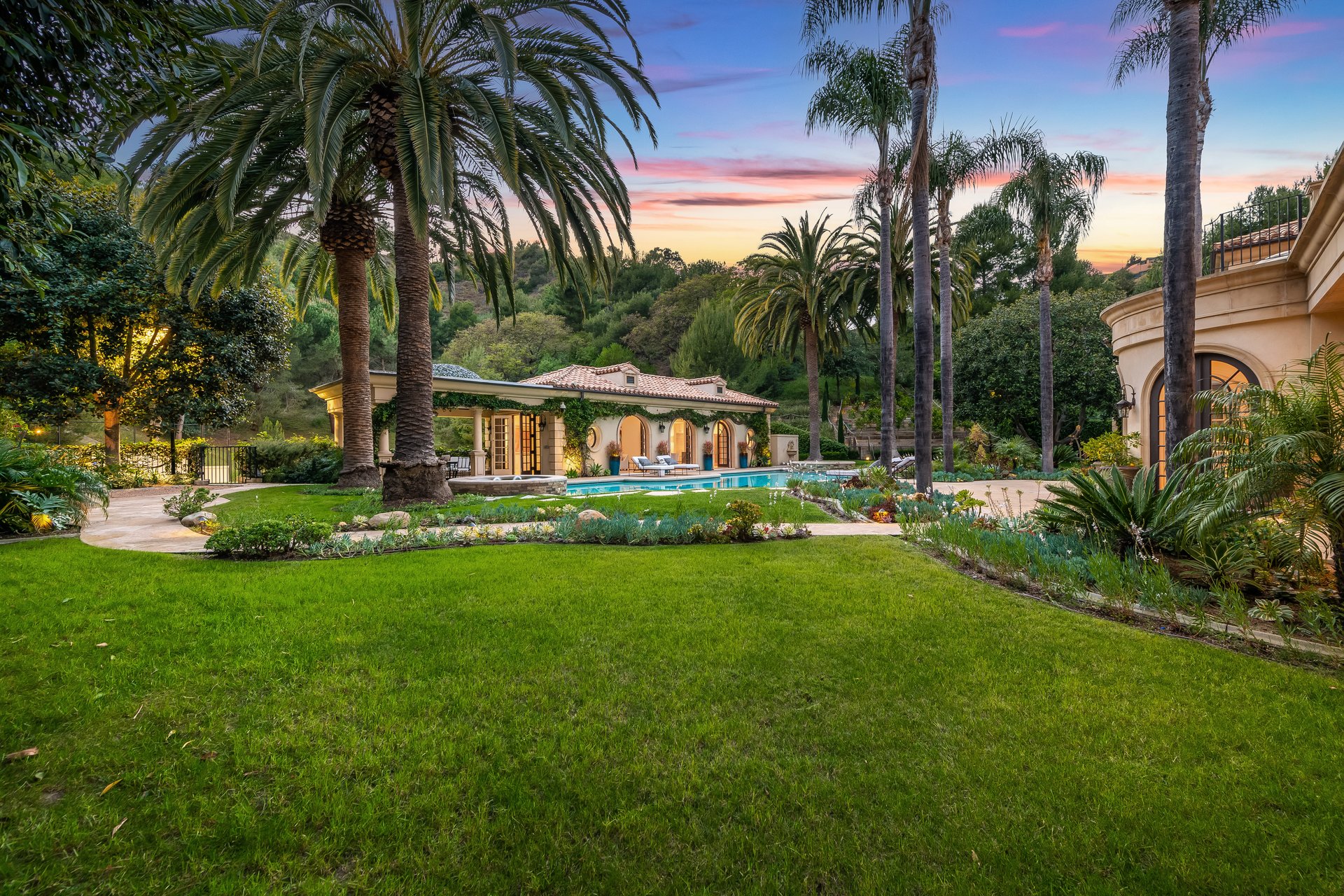 70 Beverly Park