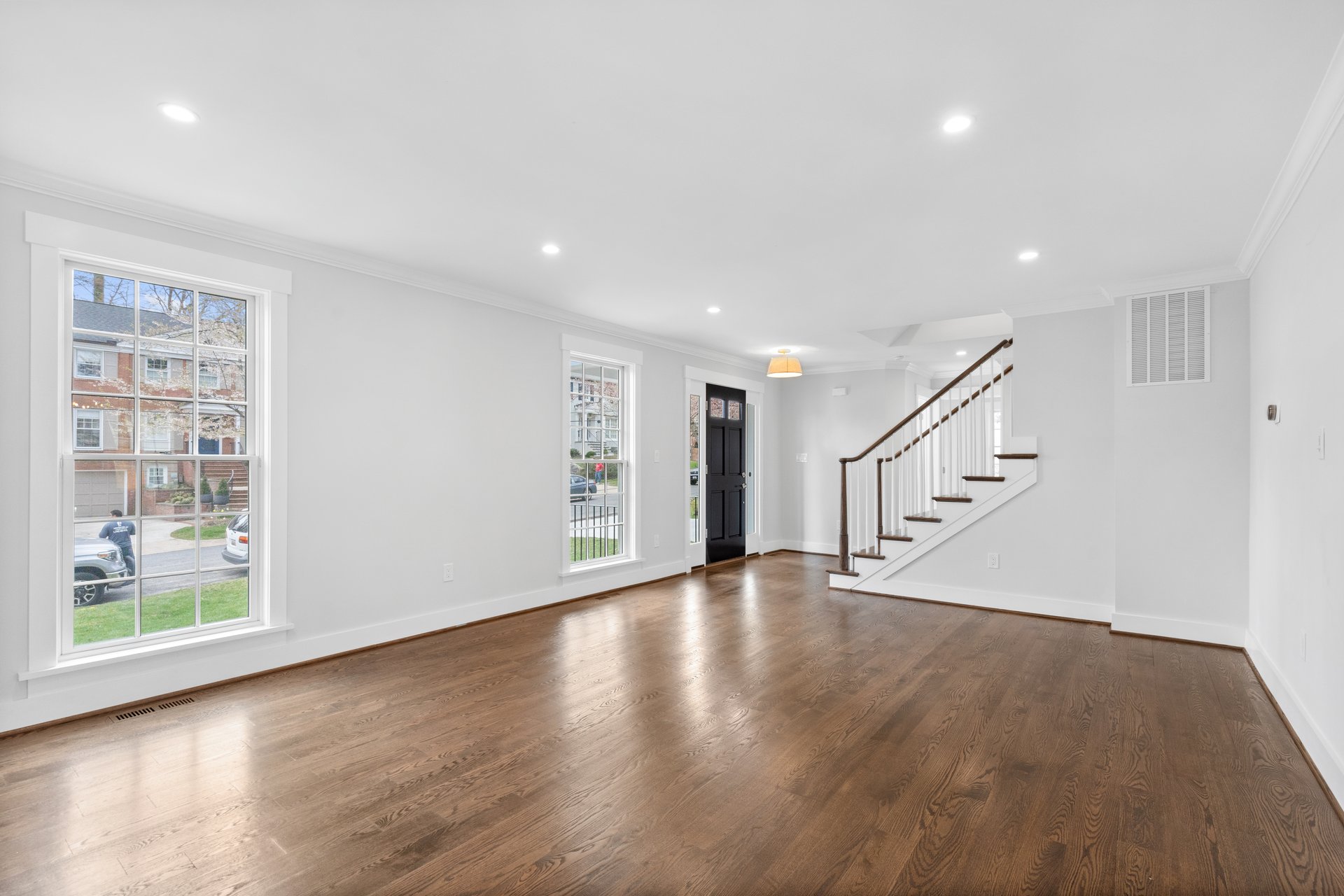 5952 Searl Ter