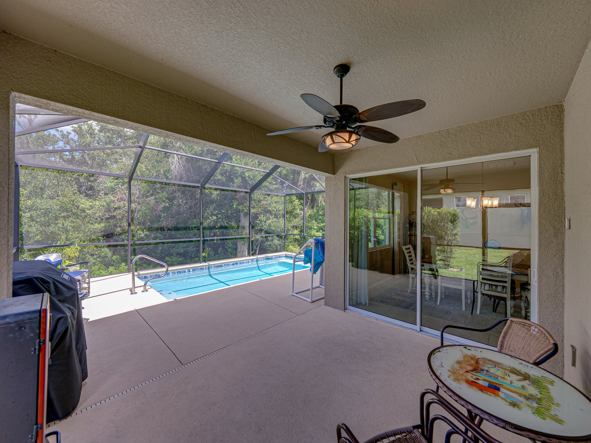 12615 EASTPOINTE DR