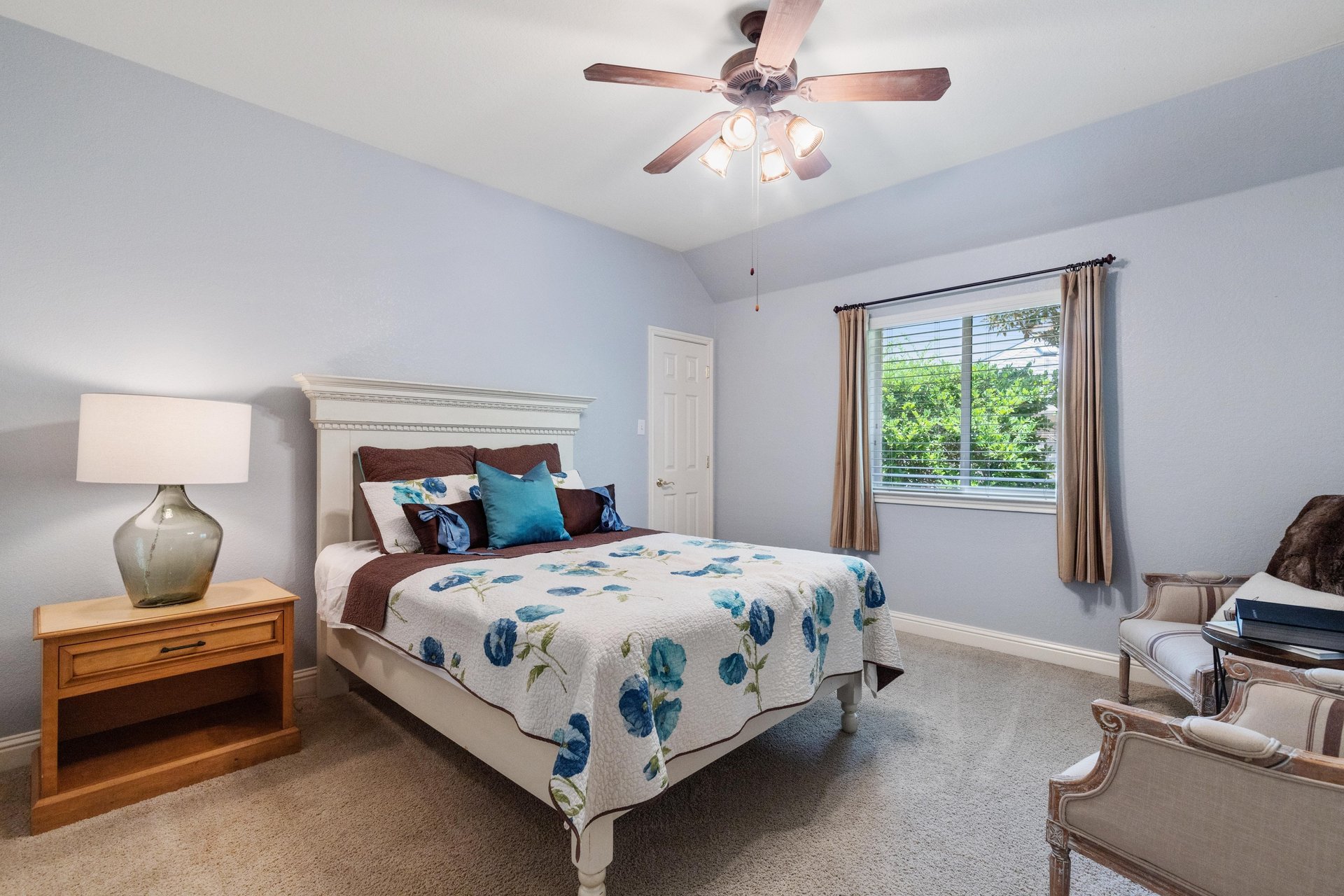 1204 Andrew CV