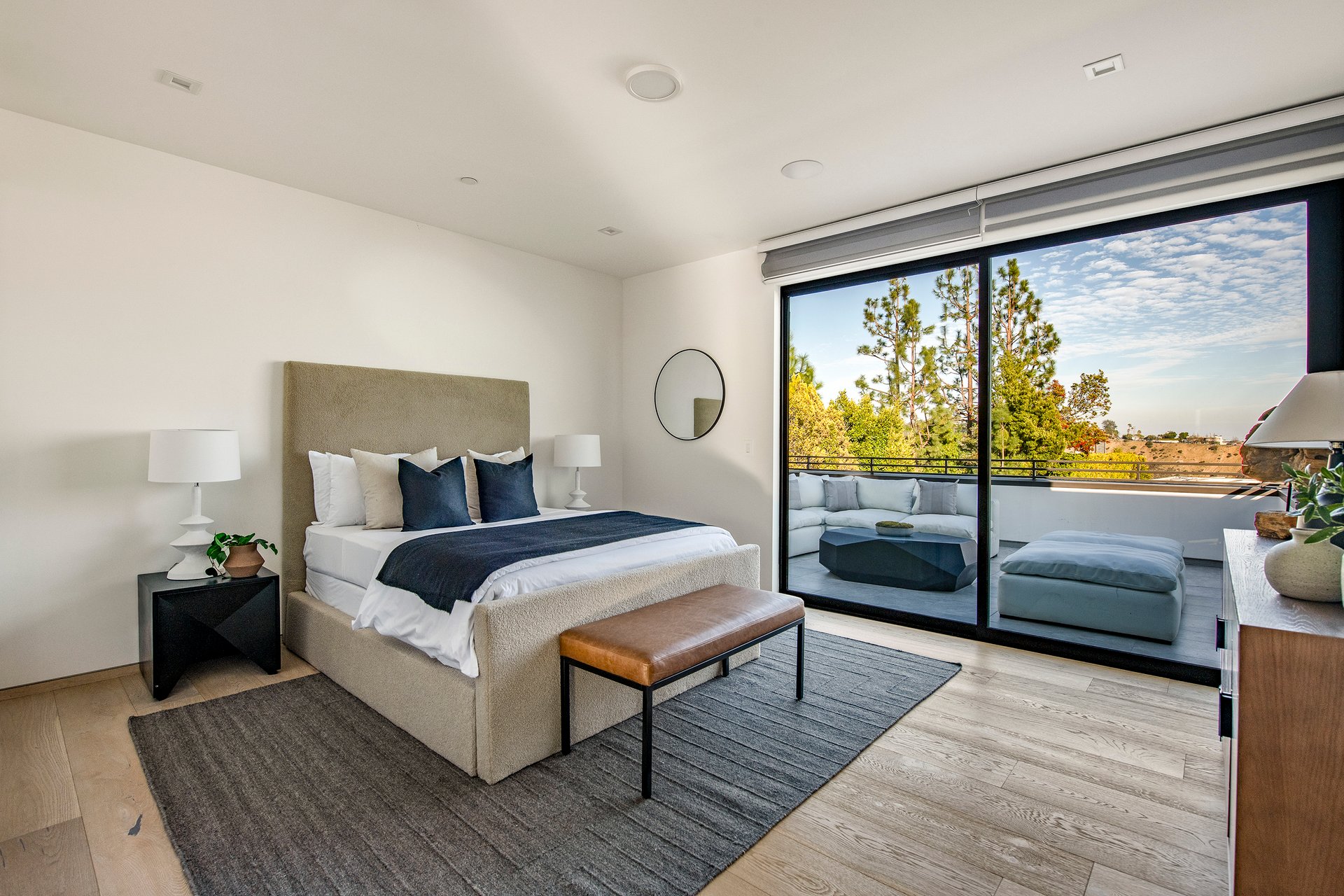 2301 Hercules Dr, Hollywood Hills