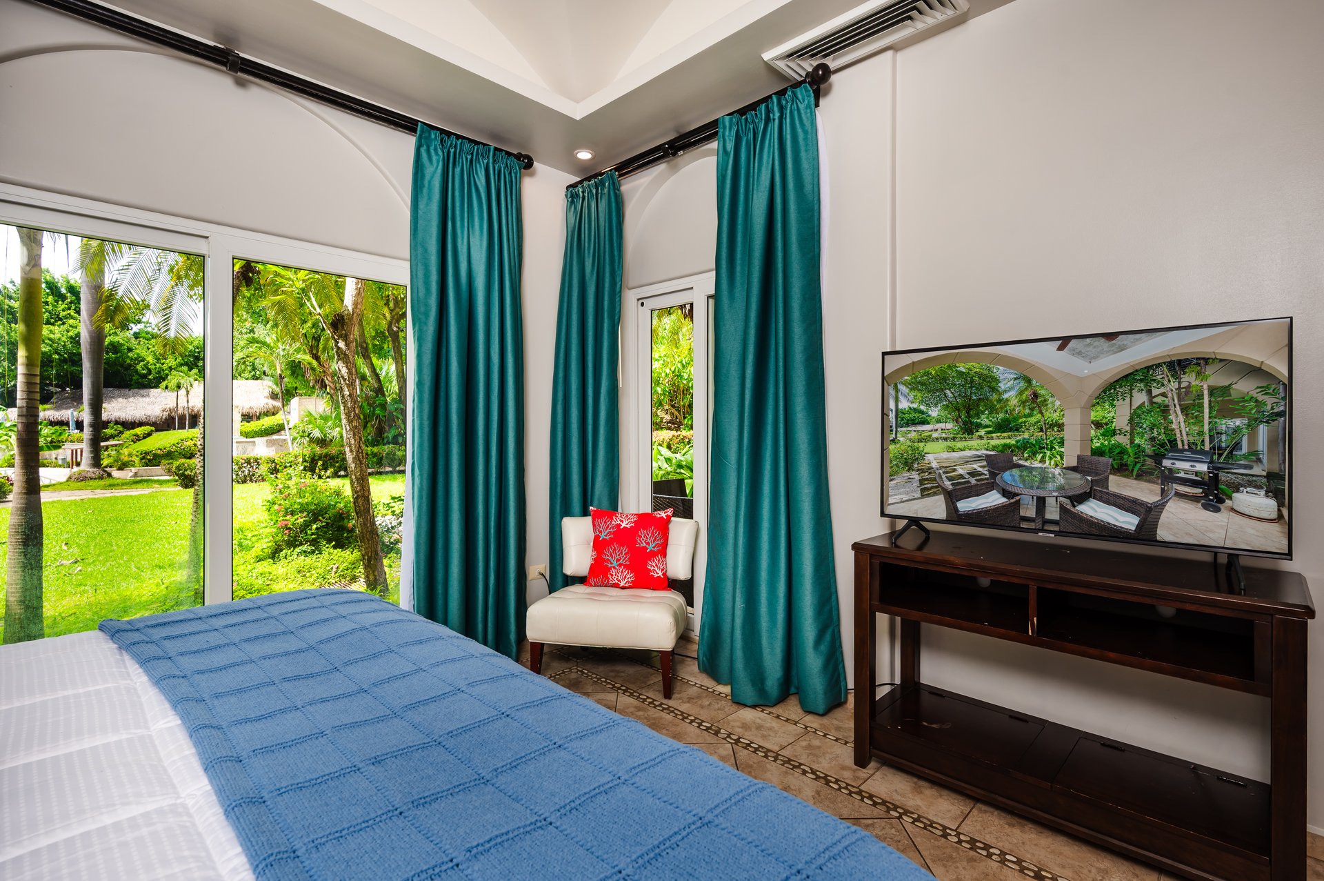 Matapalo 103 | Sophisticated 2BR Retreat in Exclusive Tamarindo Diria Resort