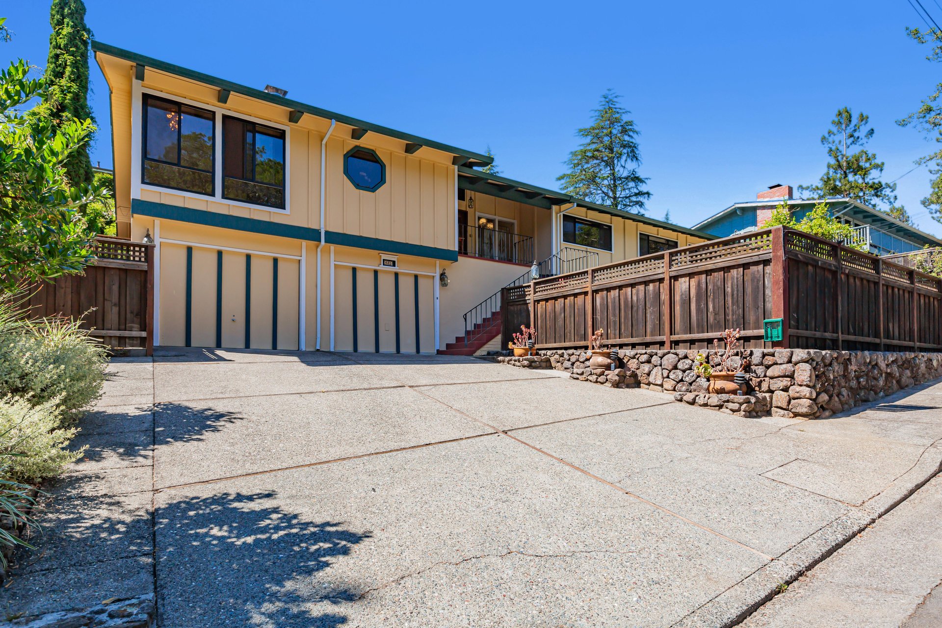 65 Orange Ave