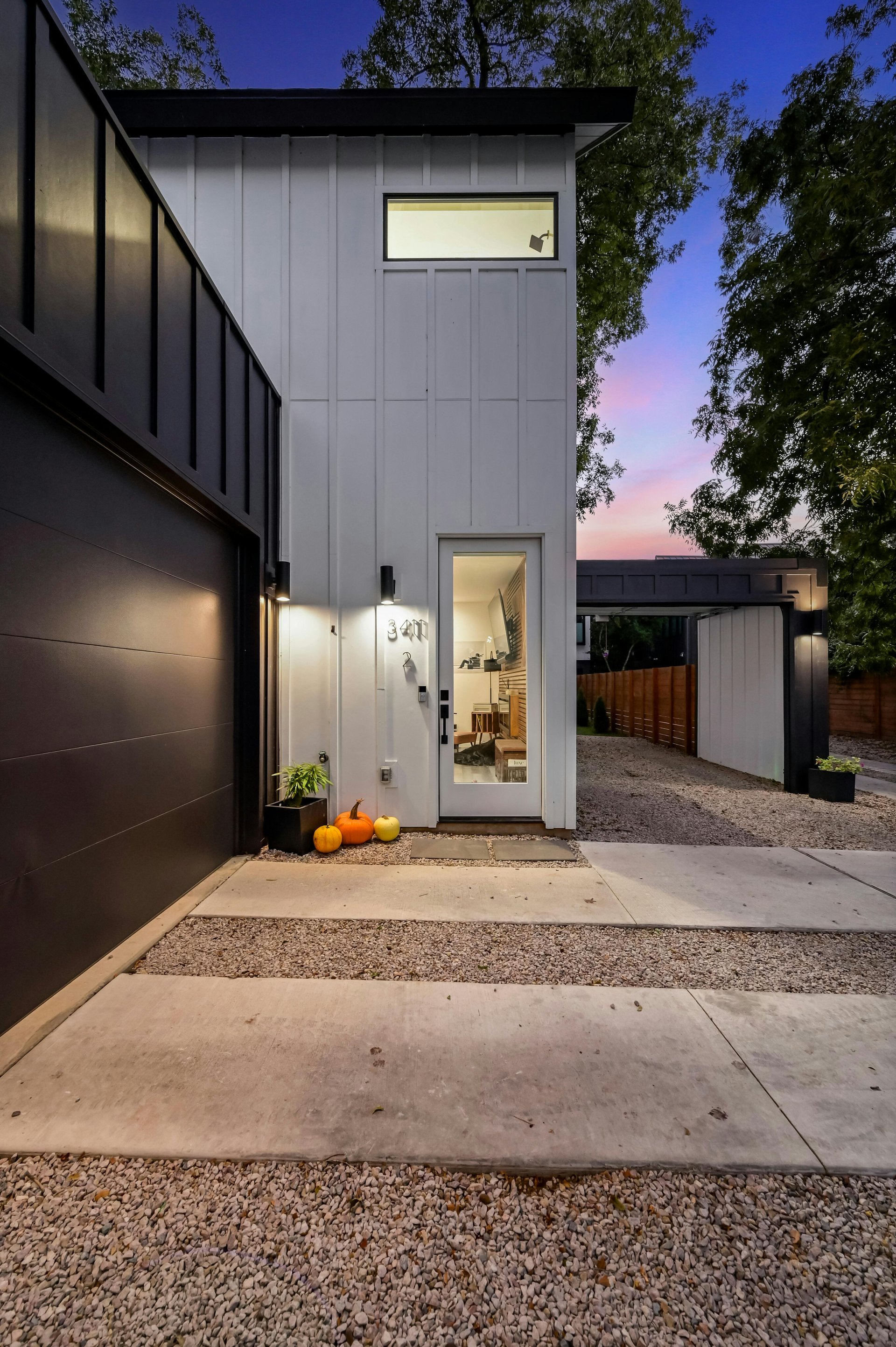 3411 Neal st #2