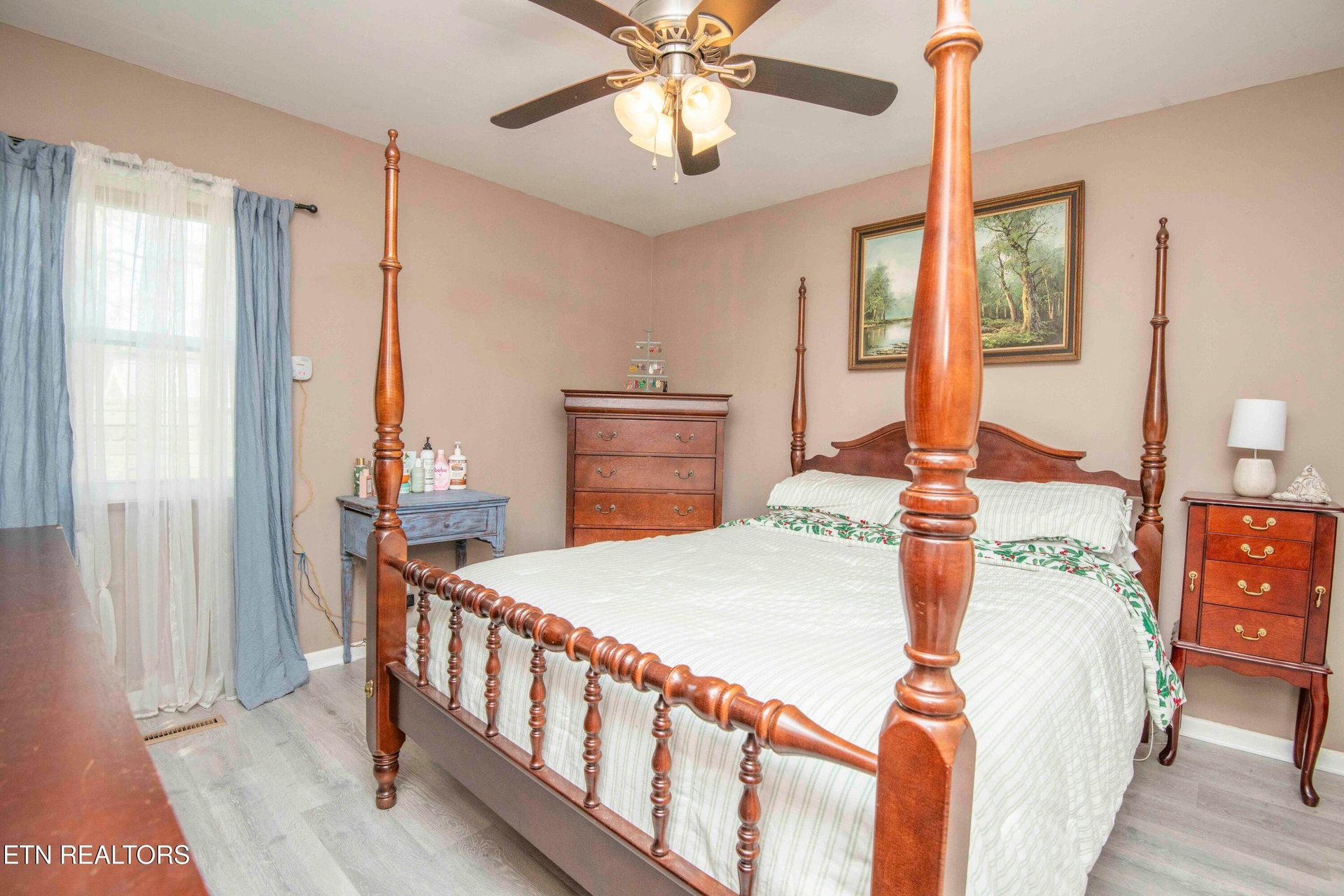 1212 Pilleaux Dr
