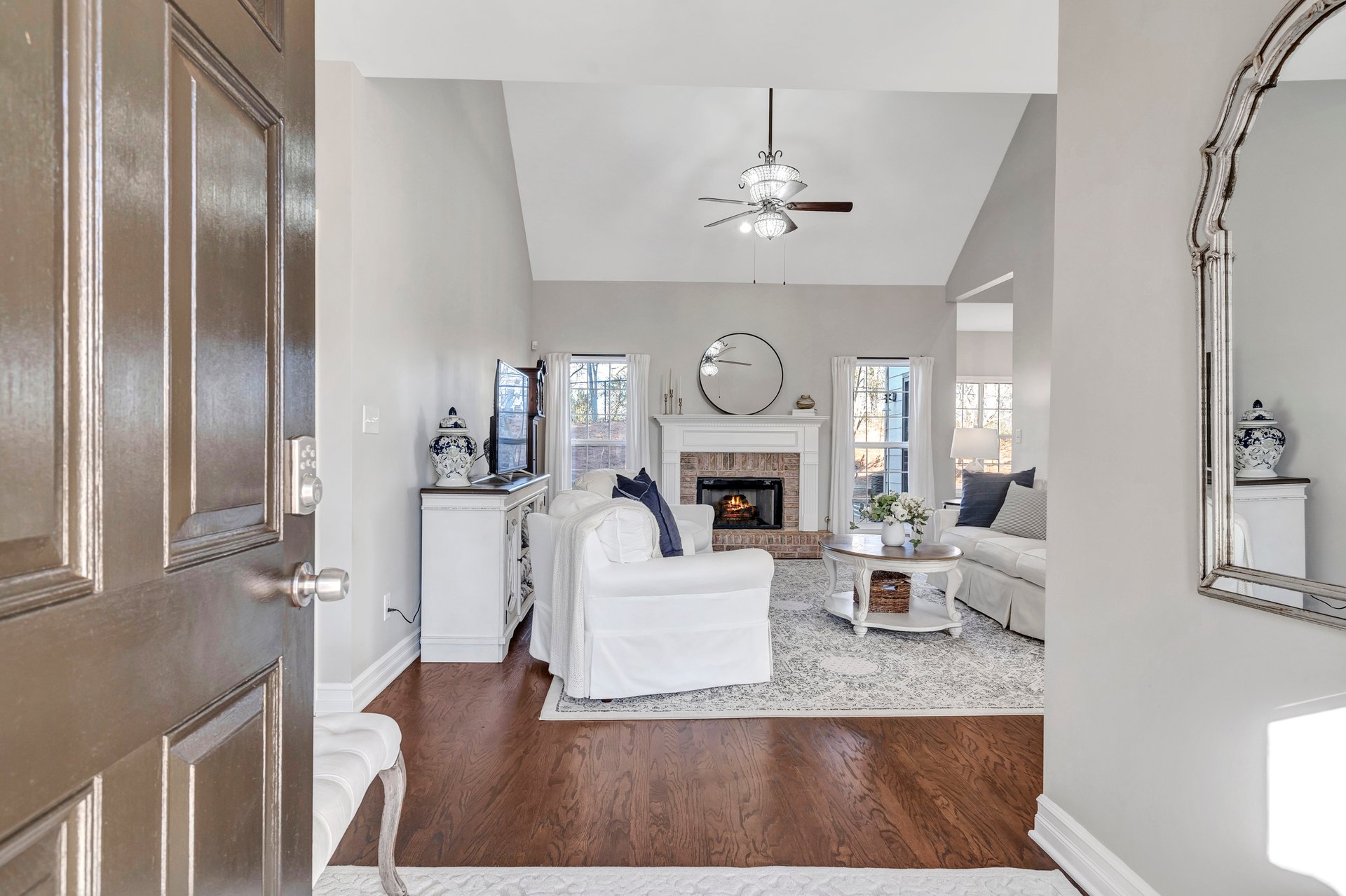 1075 Julius Drive