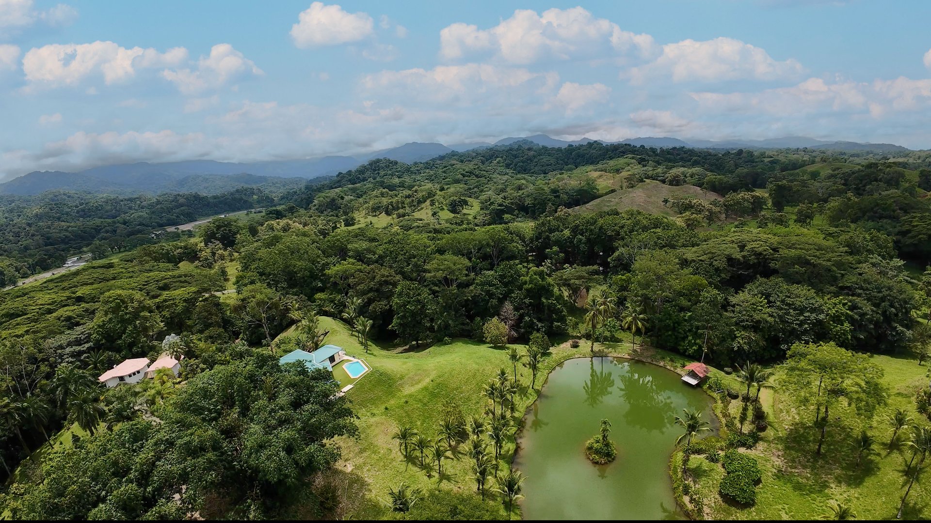 Tropical Estate in Gated Community near Quepos