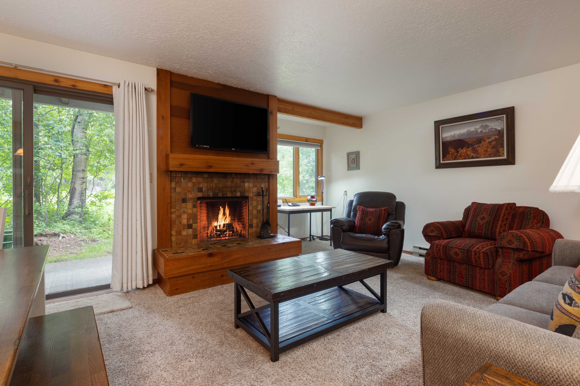 4013 W LAKE CREEK Drive, 2024