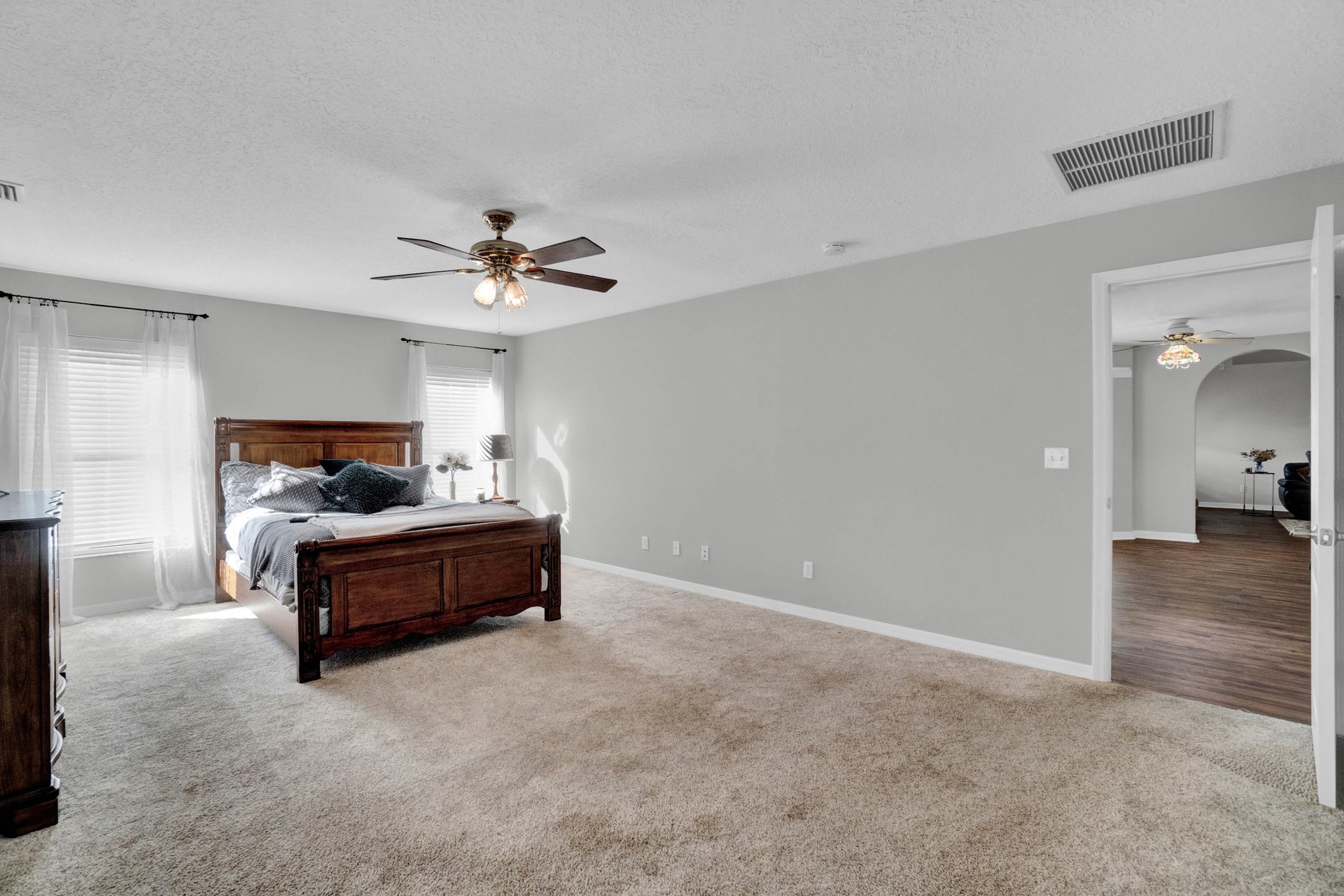 10311 Dog Patch Ln