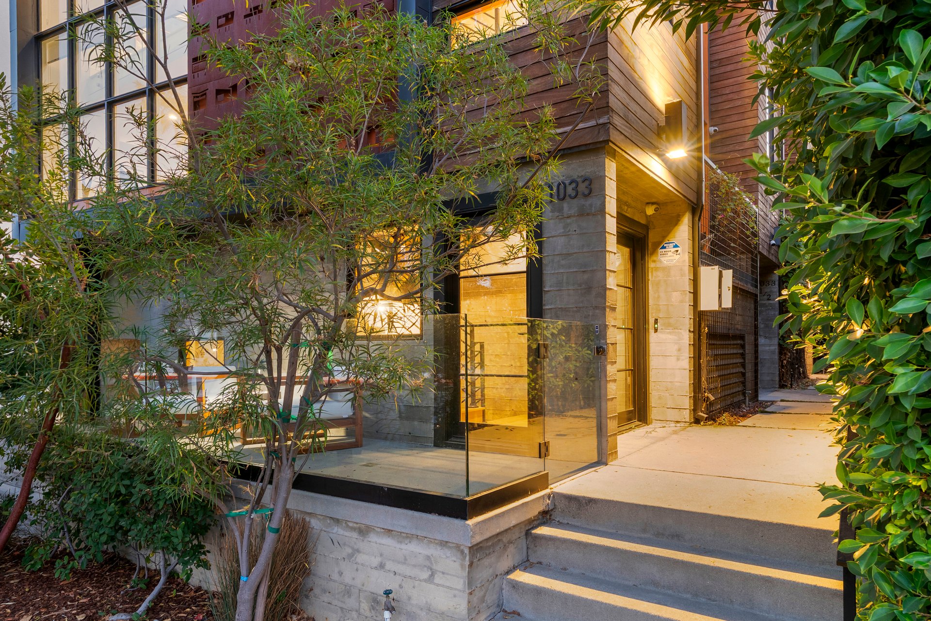 1033 N Vista St, West Hollywood