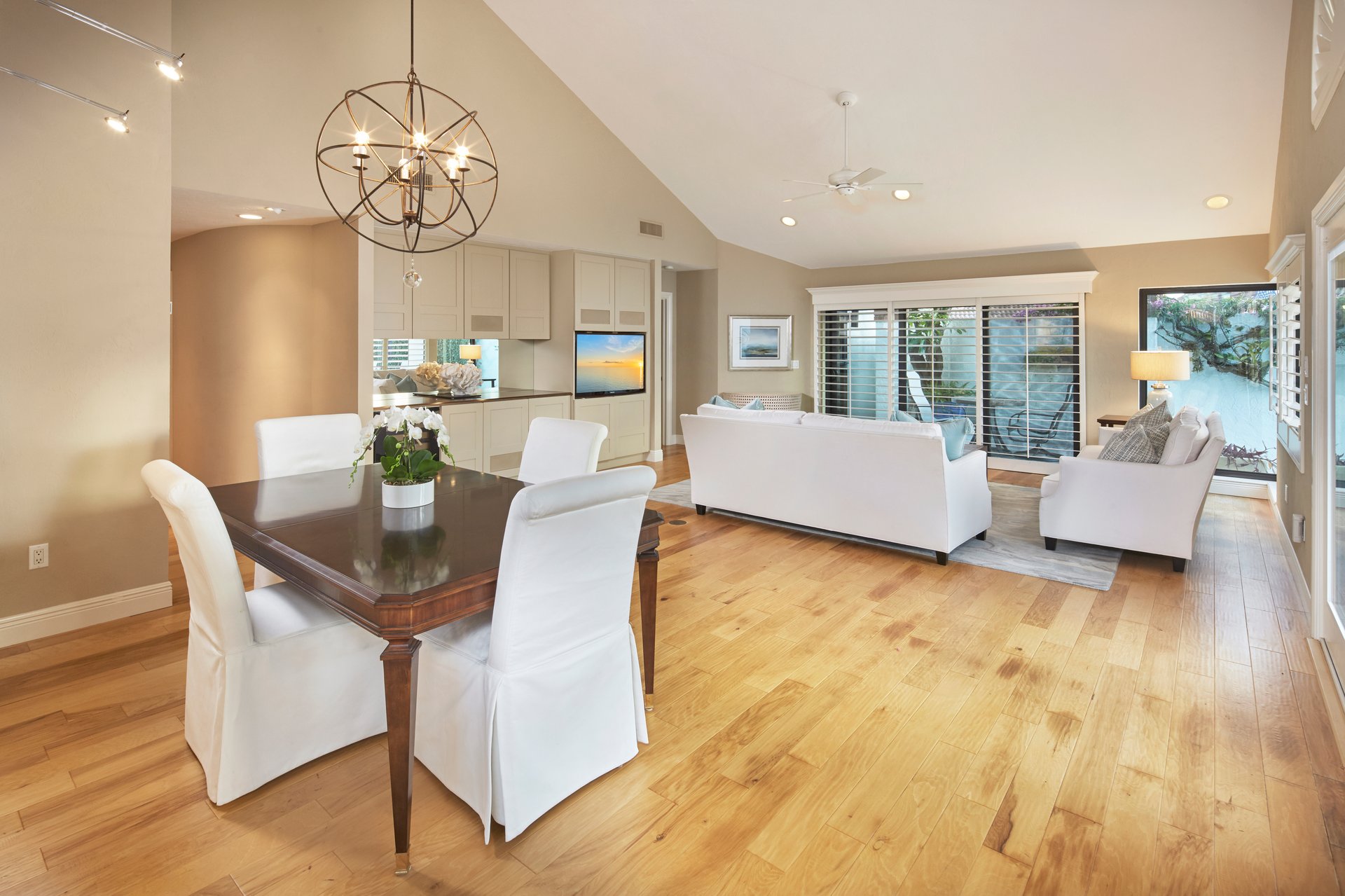 BAY VILLAS