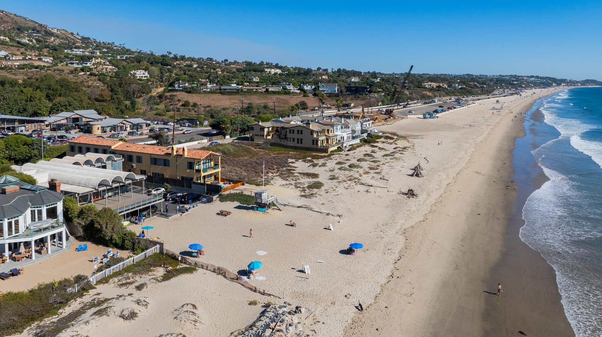 Spacious Malibu West Mid Century