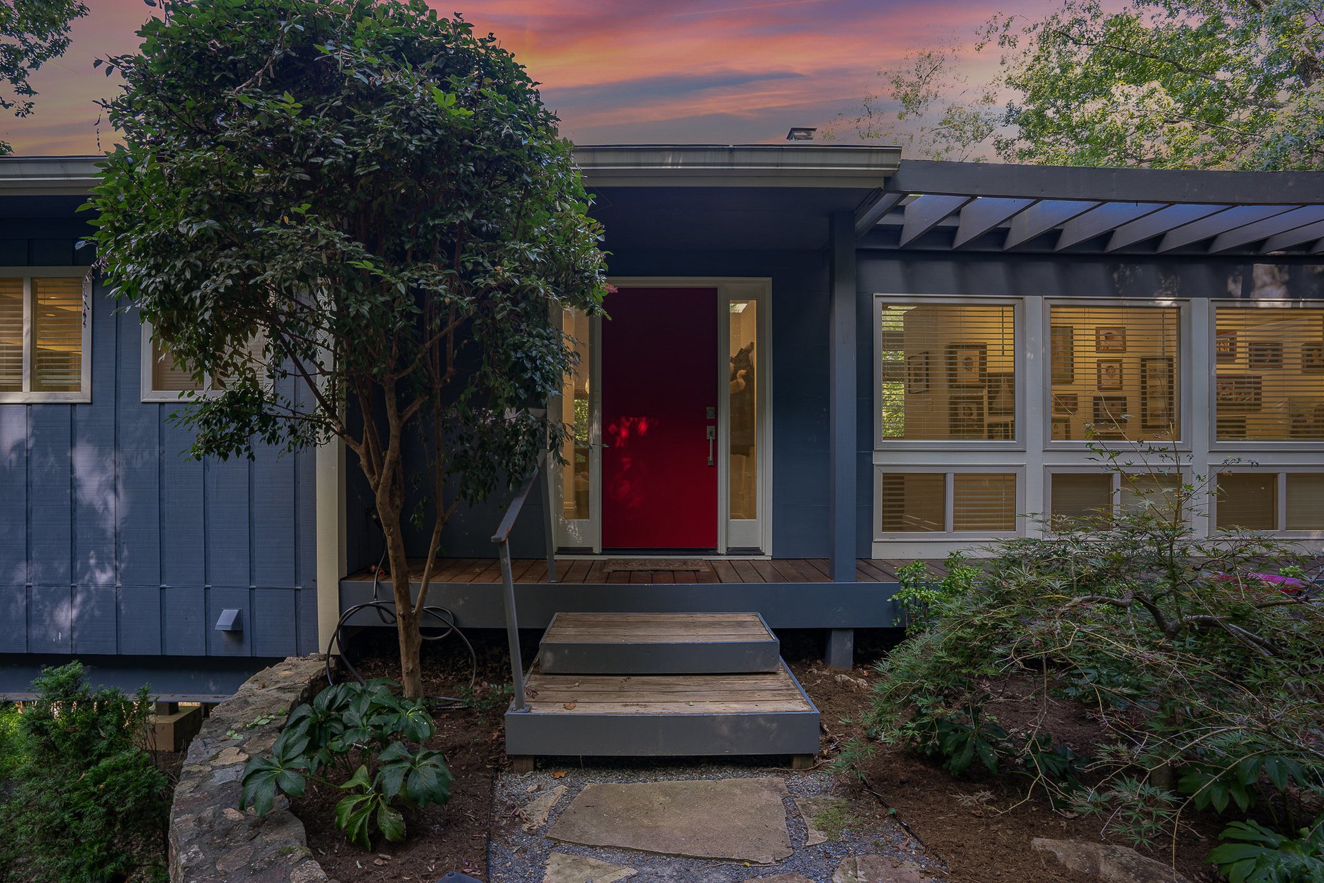Modern, 4 Bedroom House near UNC