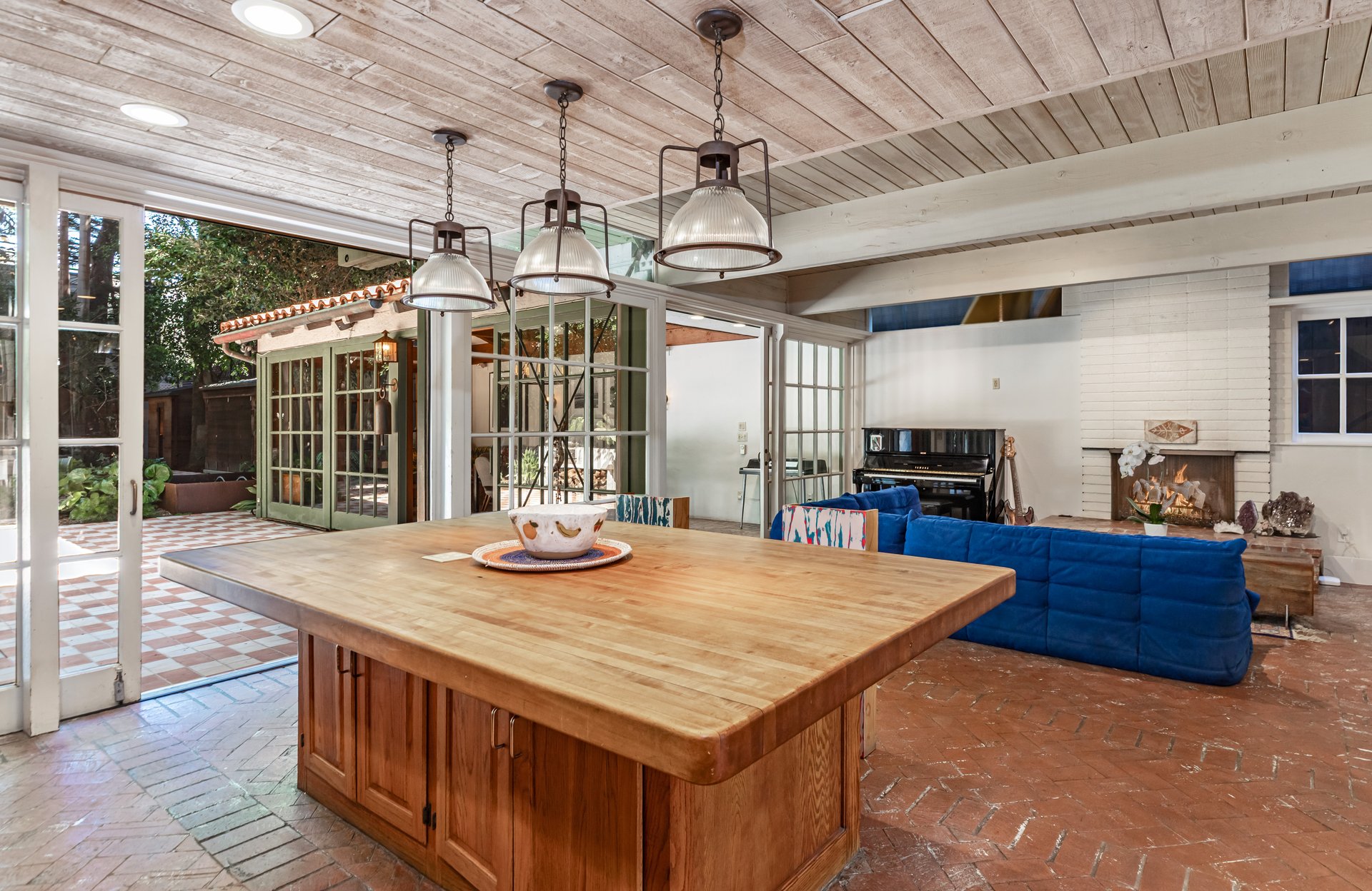 23441 Malibu Colony Rd