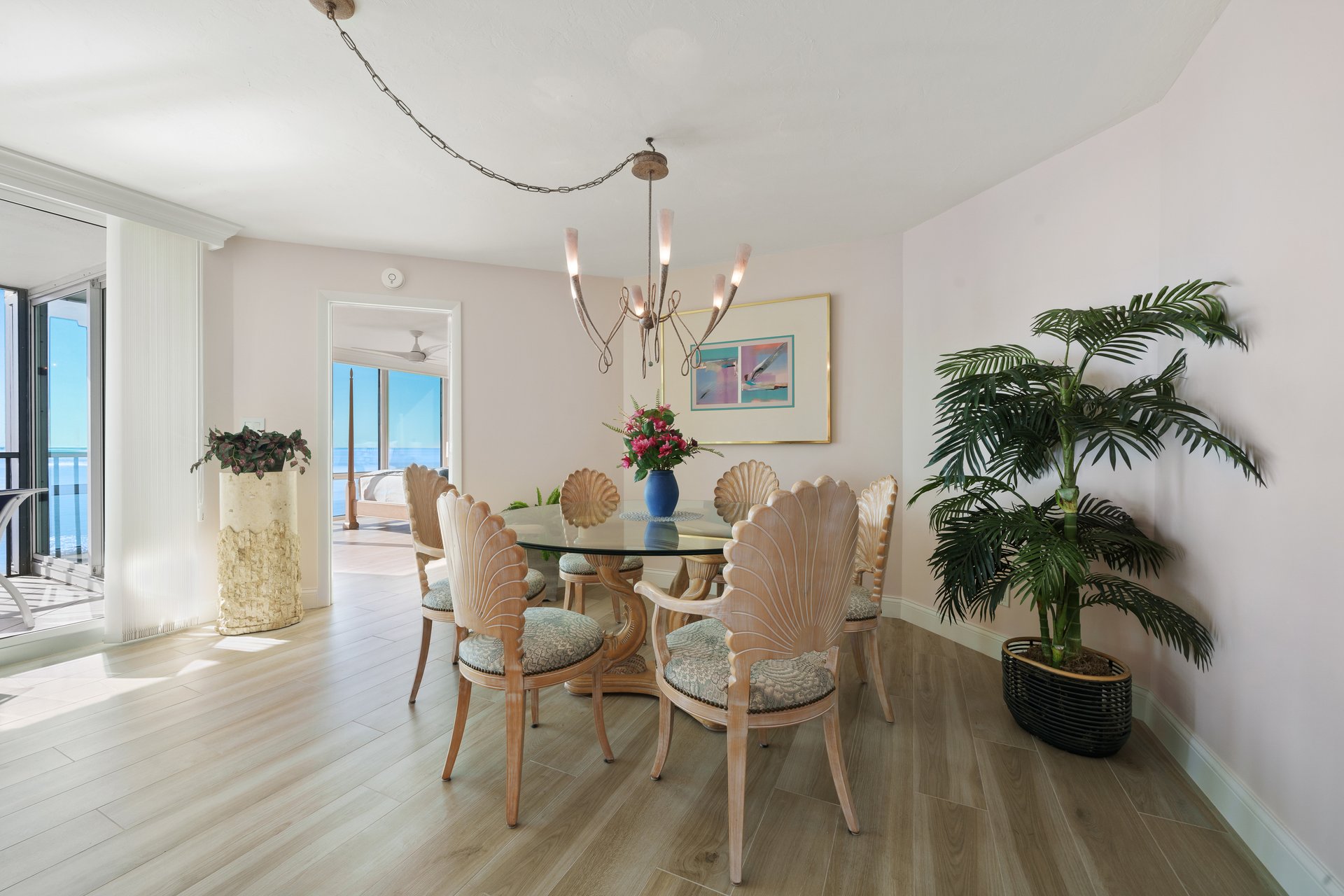 VISTAS 903 AT PARK SHORE