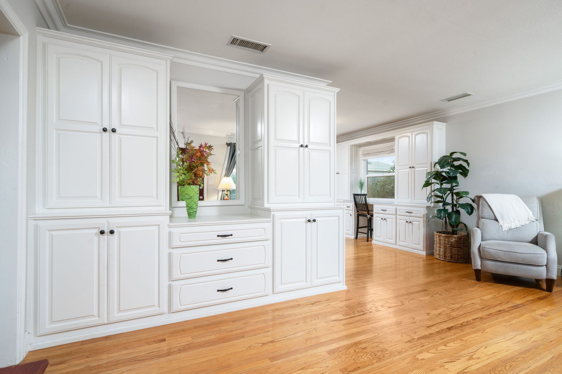 1219 Winston Court