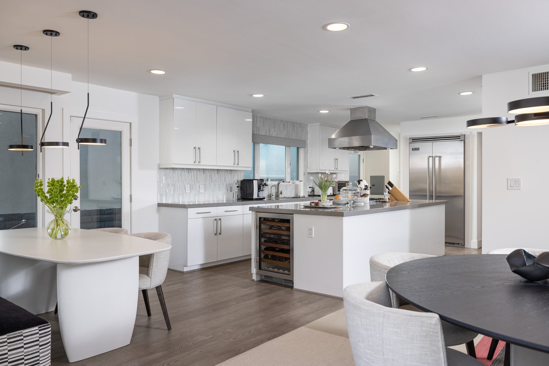 748 Harbor Island Drive