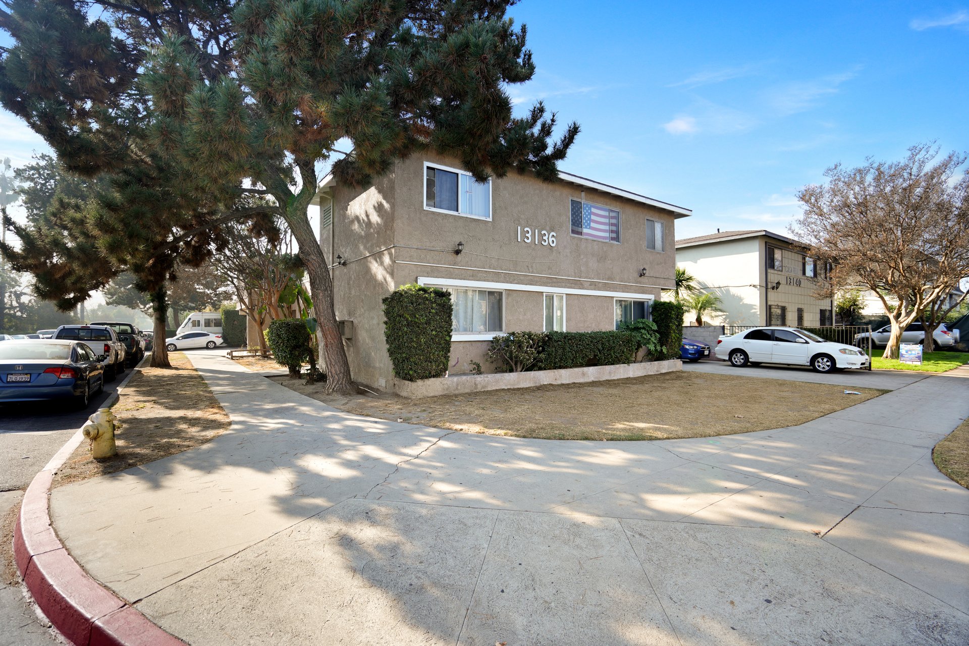 13136 Victory Blvd