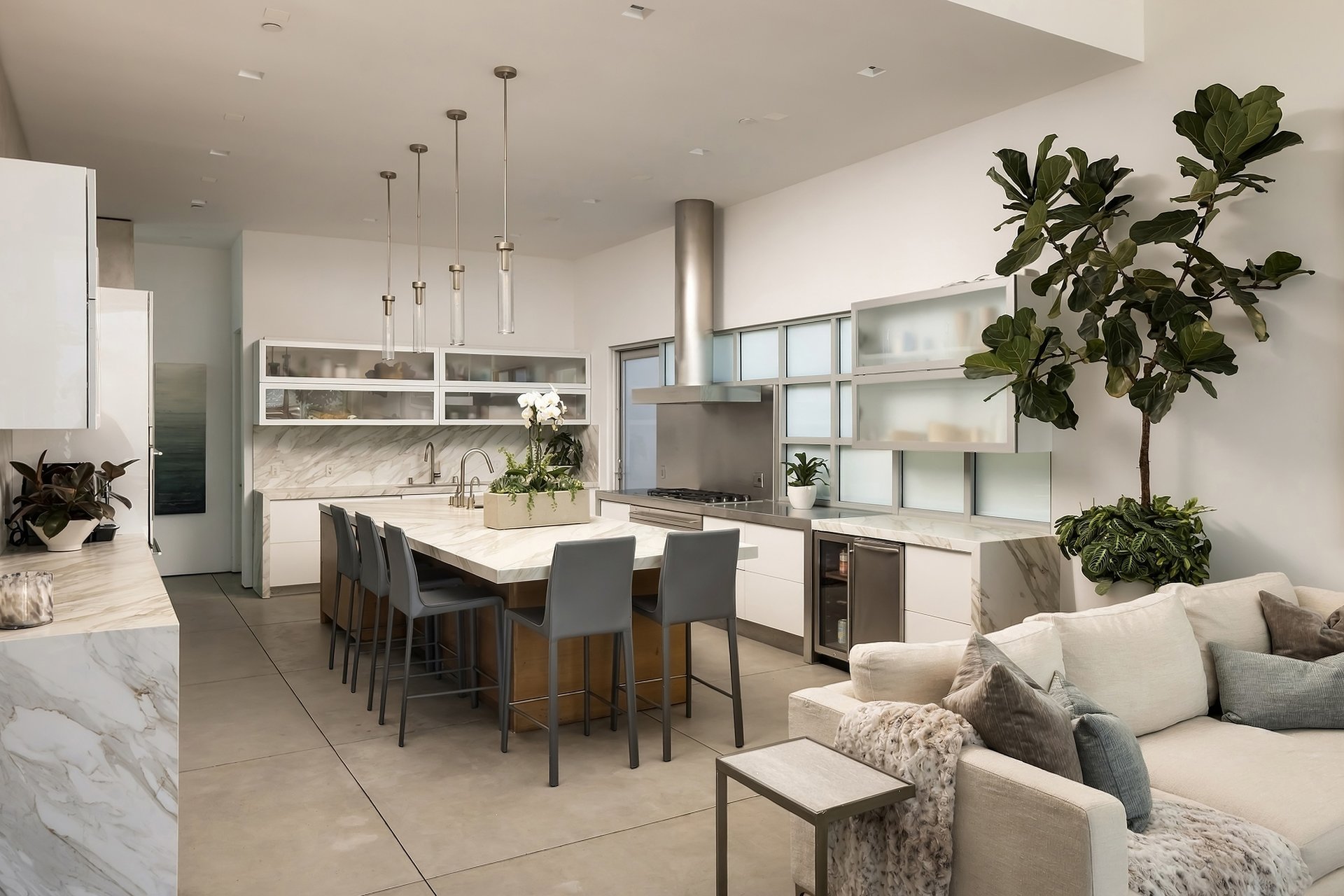 305 Calle Francesca