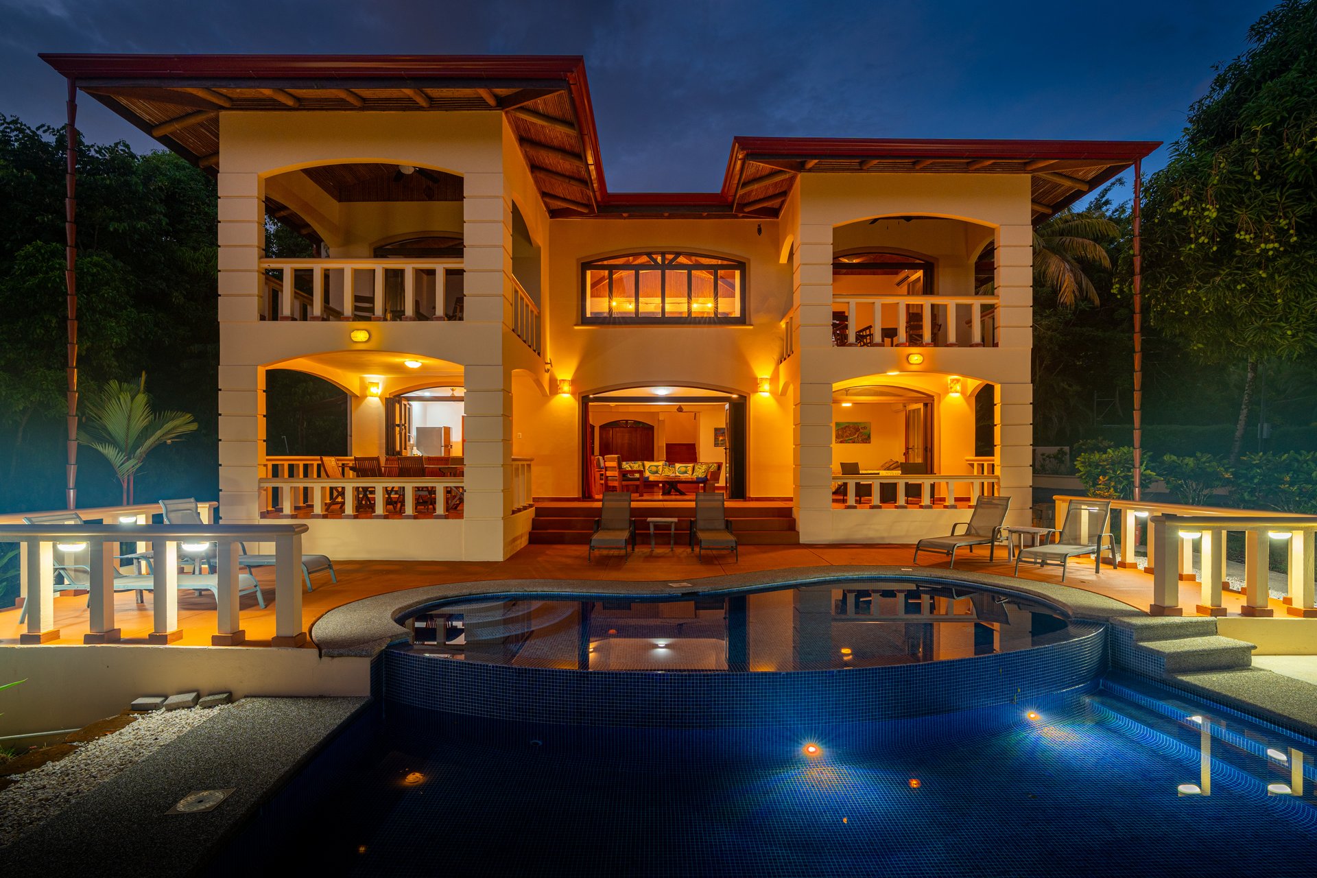 Classic Luxury at Casa Ceiba, Coastal Ocean View 4 Bedroom Home Near Uvita