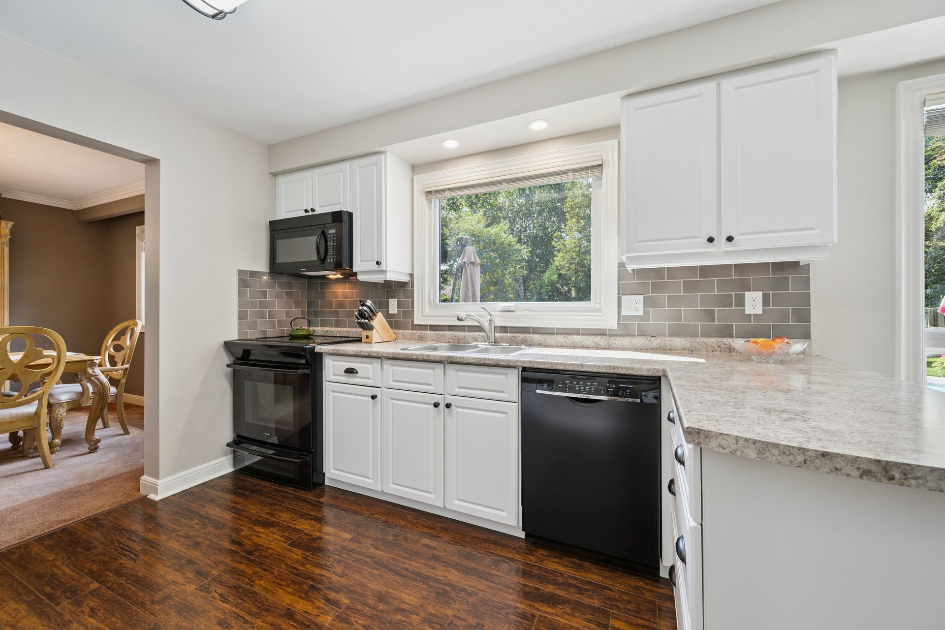 250 Mccraney Street W