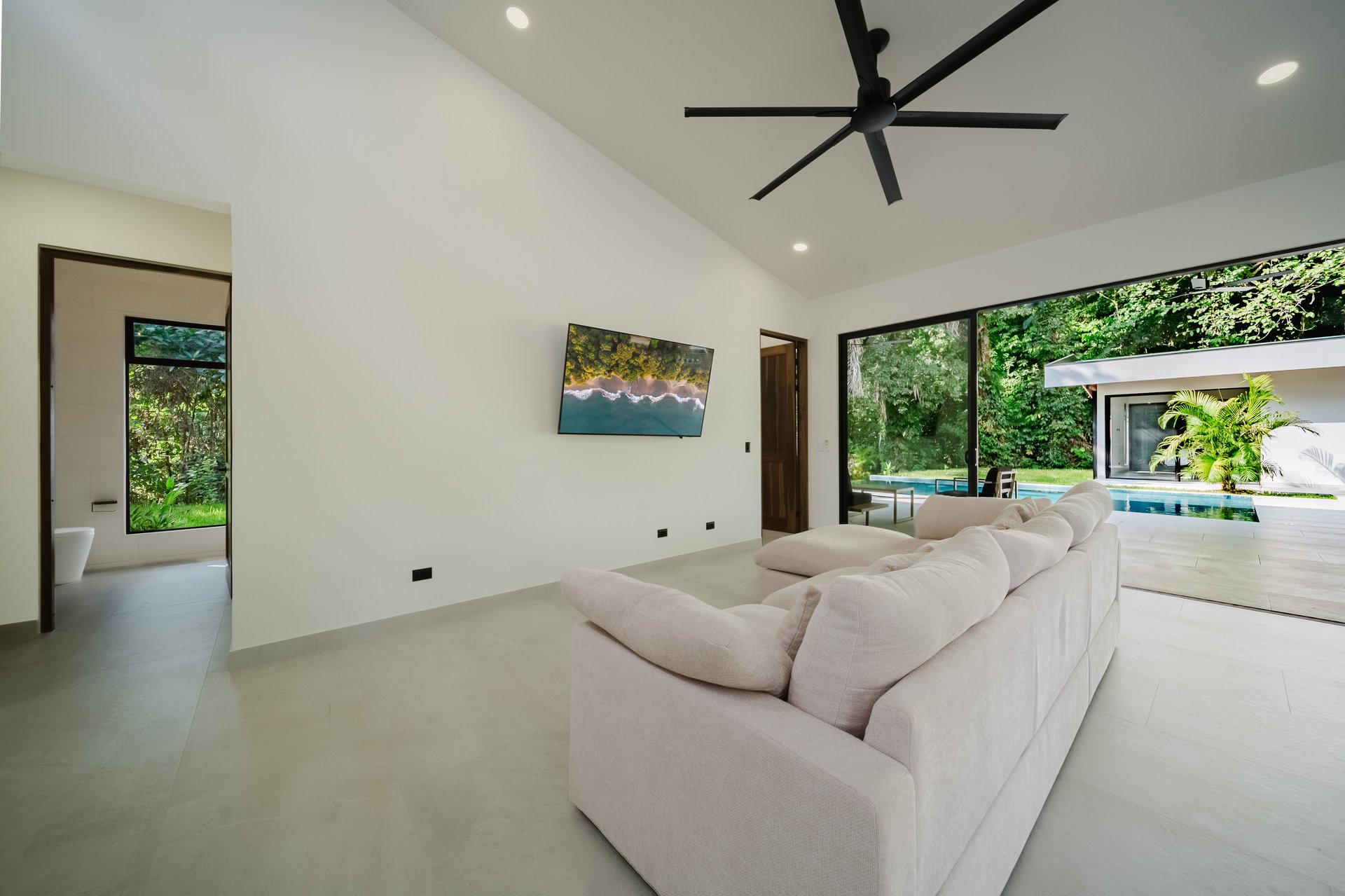 Casa Escondida Contemporary Villa with Guest Suite