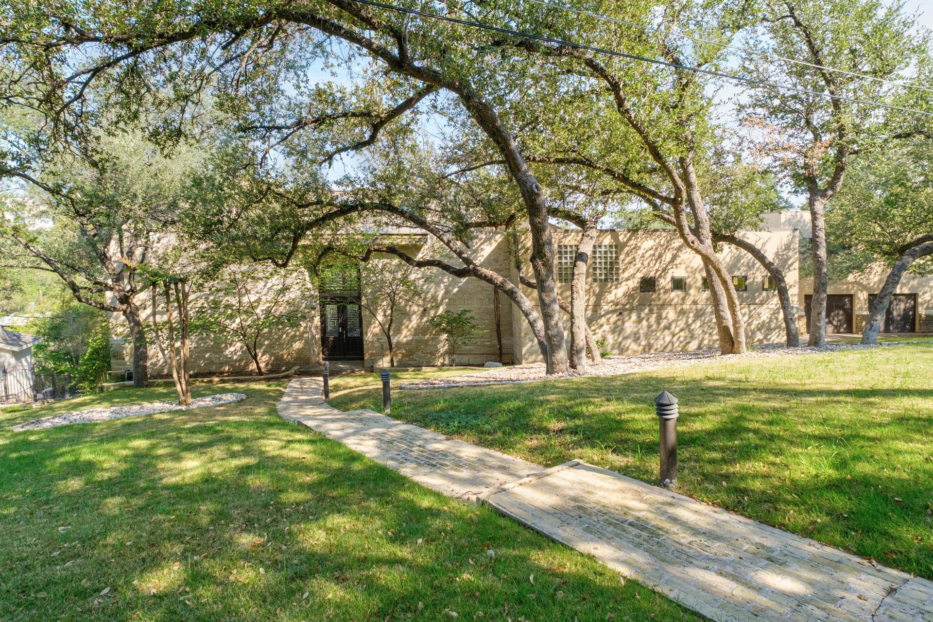 102 Canyon Circle West