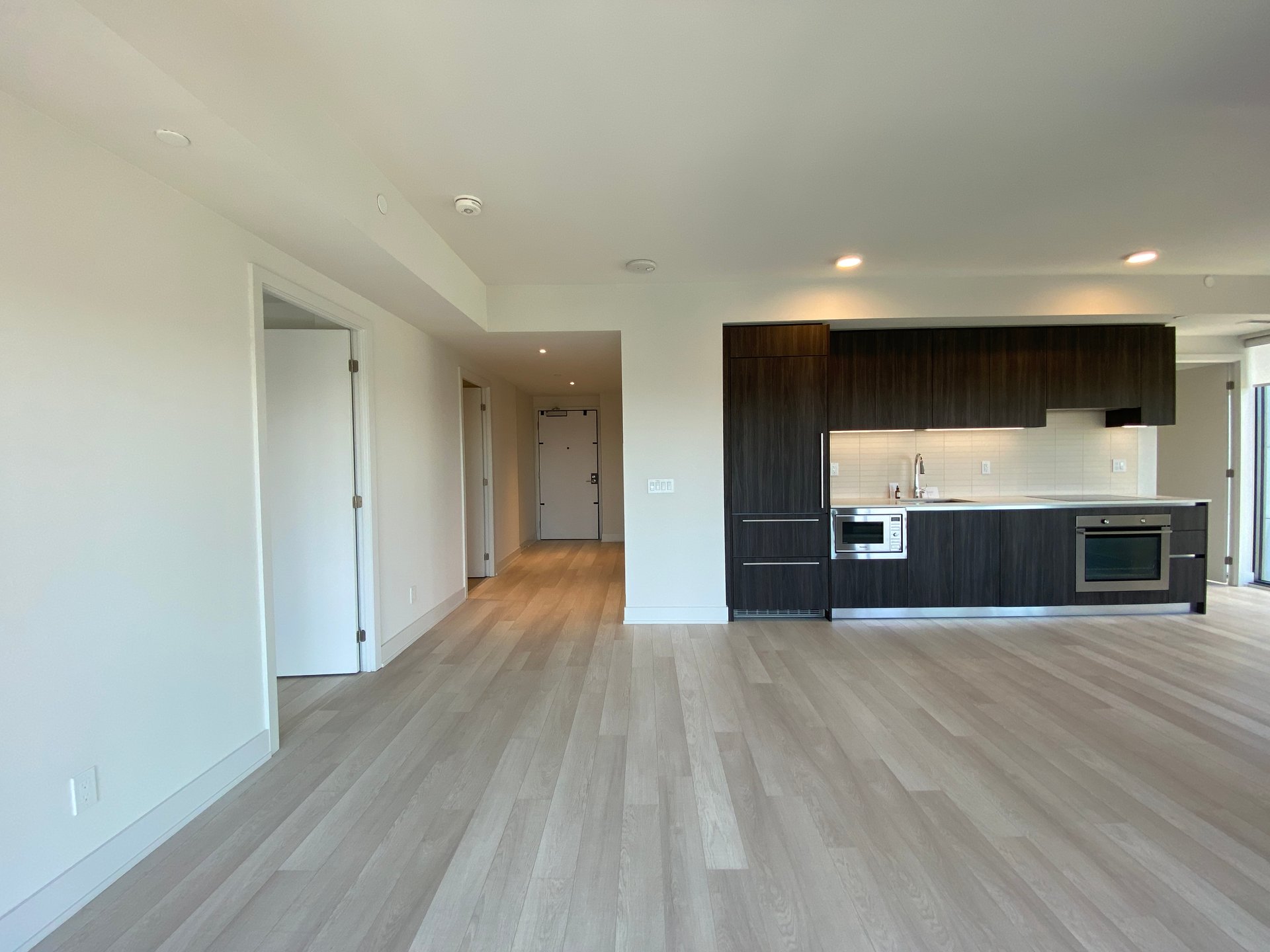 8 Cumberland Street Unit: 3007