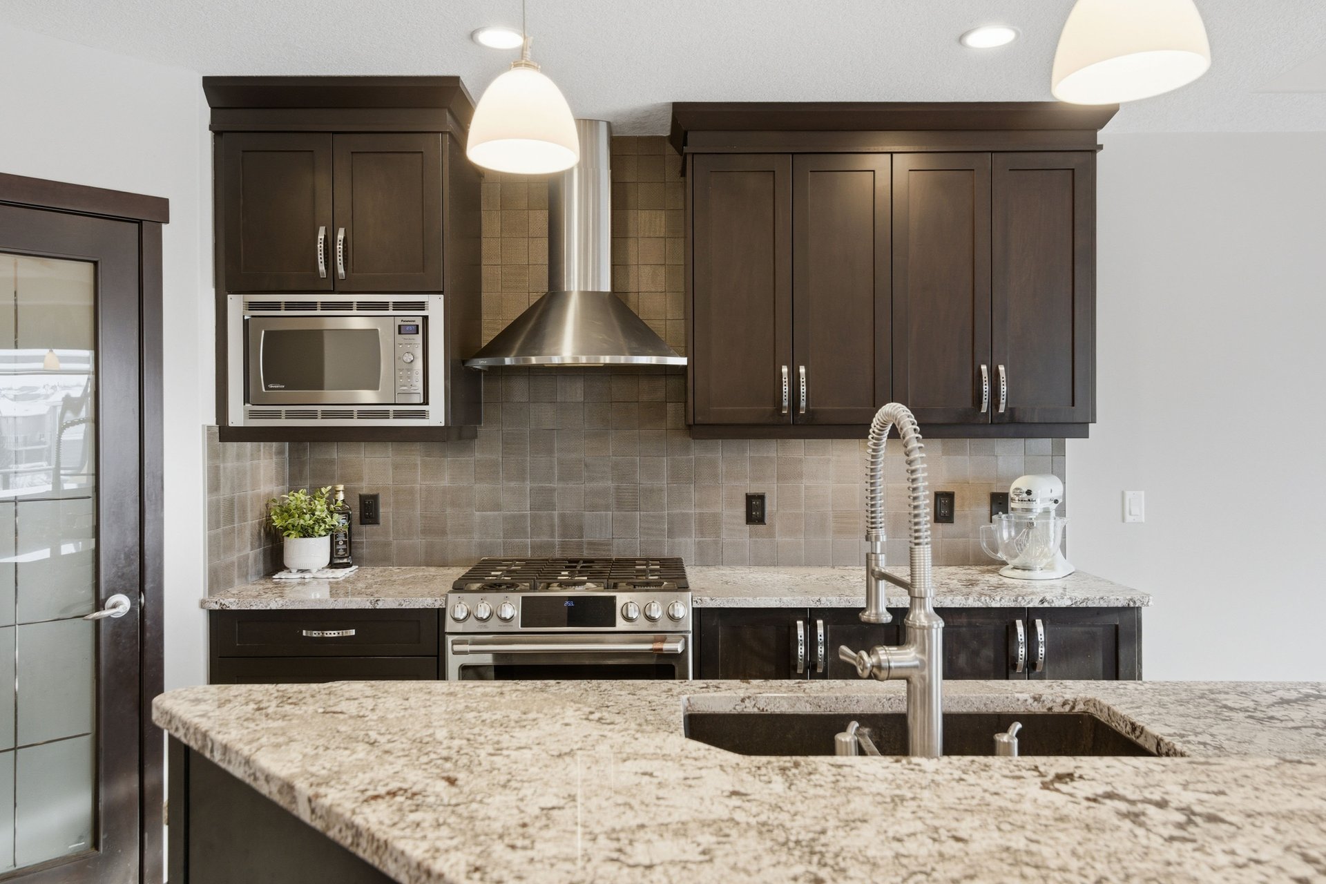 71 Panatella View NW