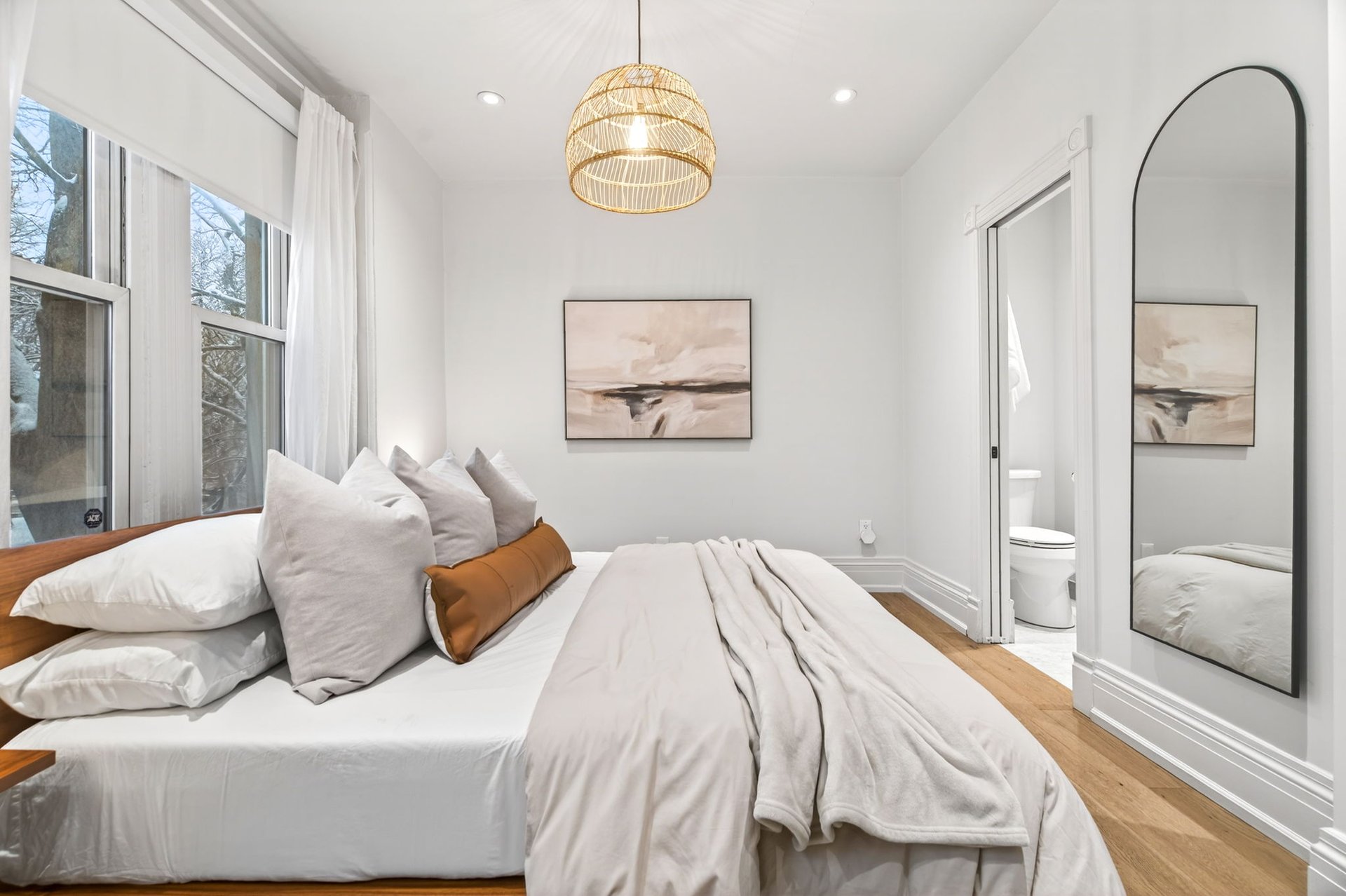 SOLD: Standout Residence In Coveted Summerhill
