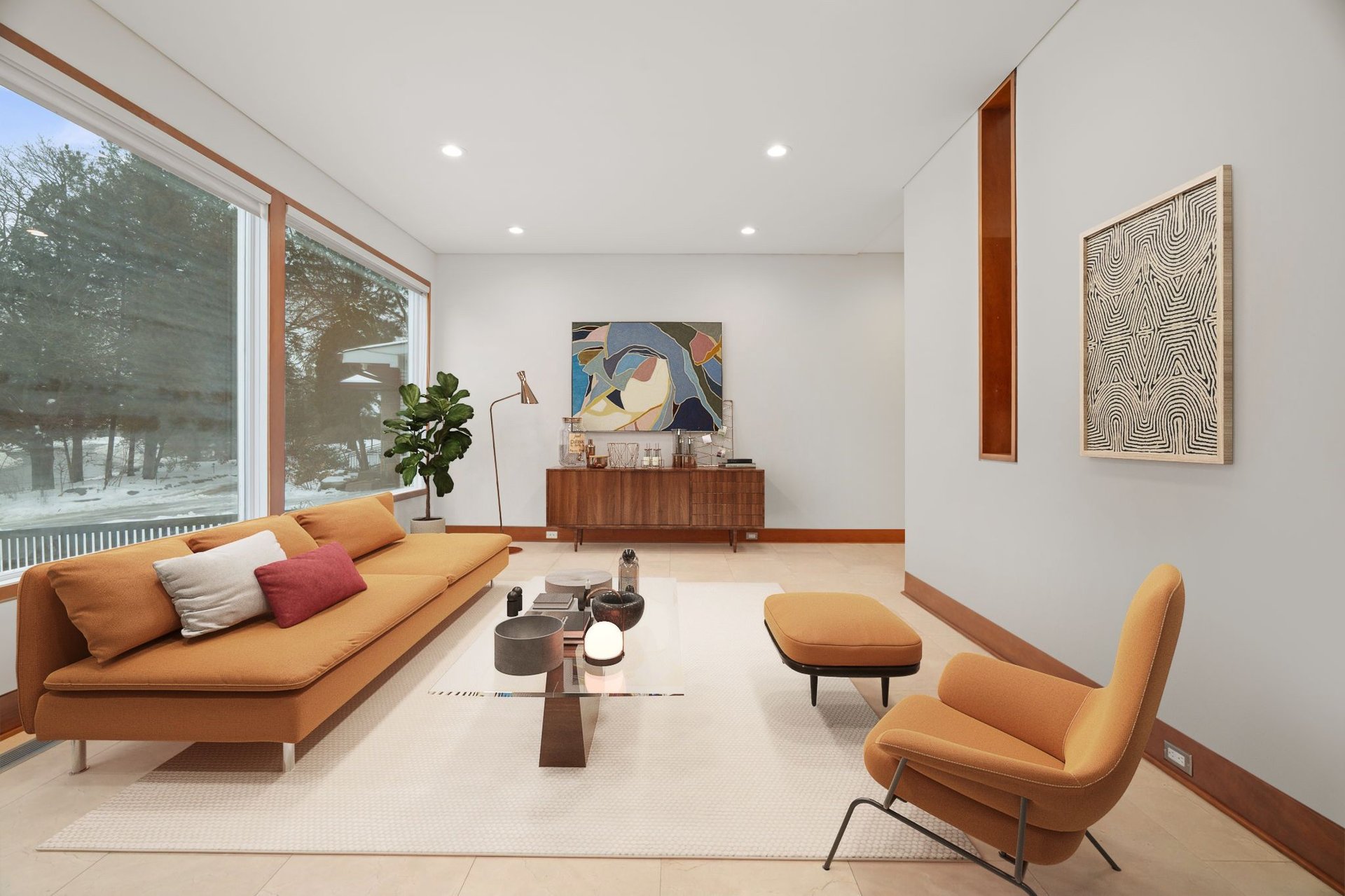 SOLD: Sophisticated & Architecturally Bold
