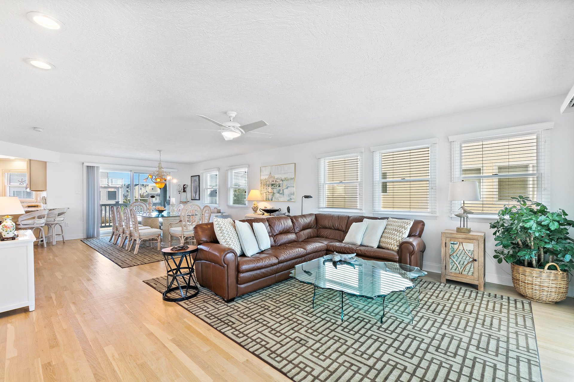 4410 Gloucester Avenue - Pet Friendly 