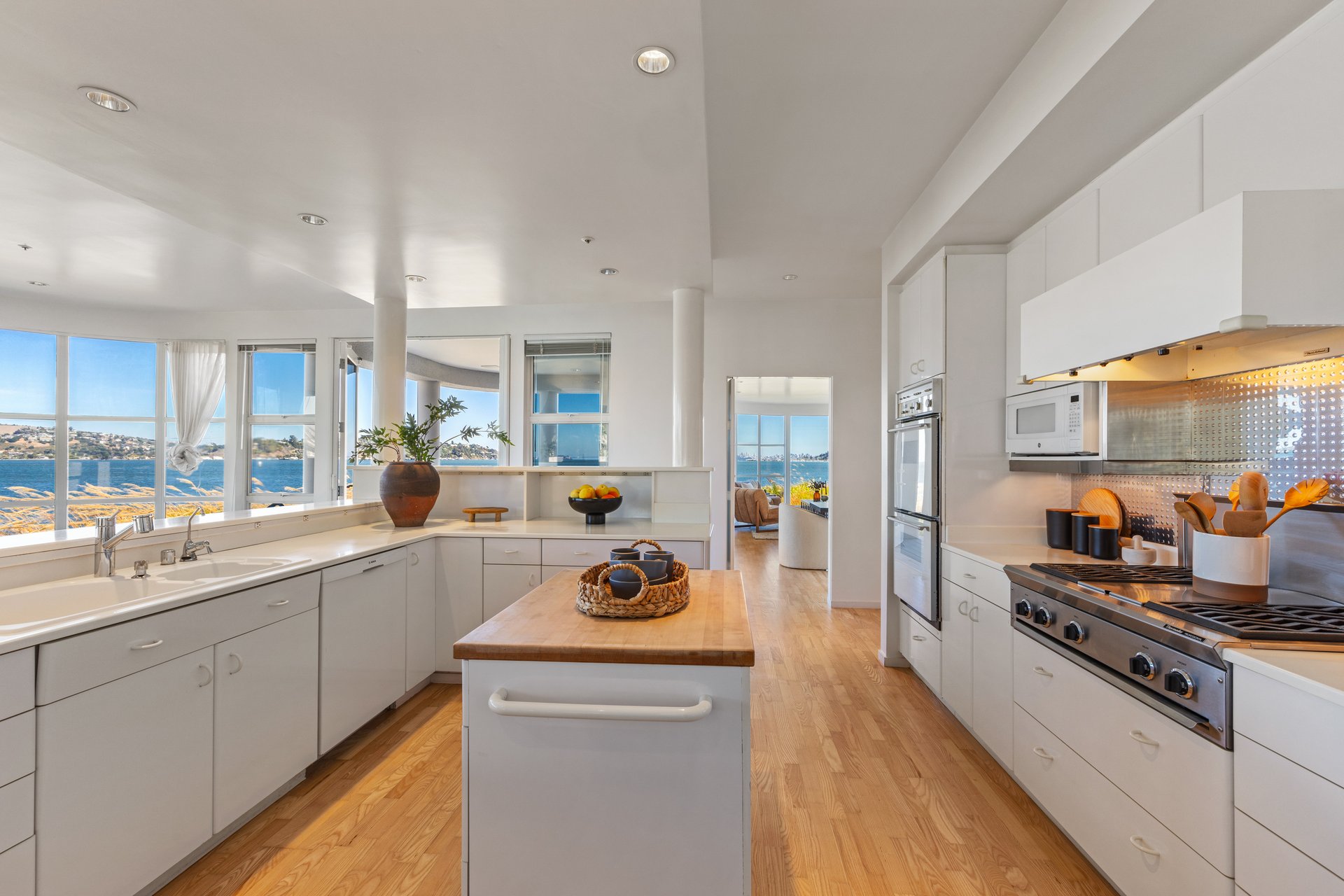 Sweeping Views Across the Bay