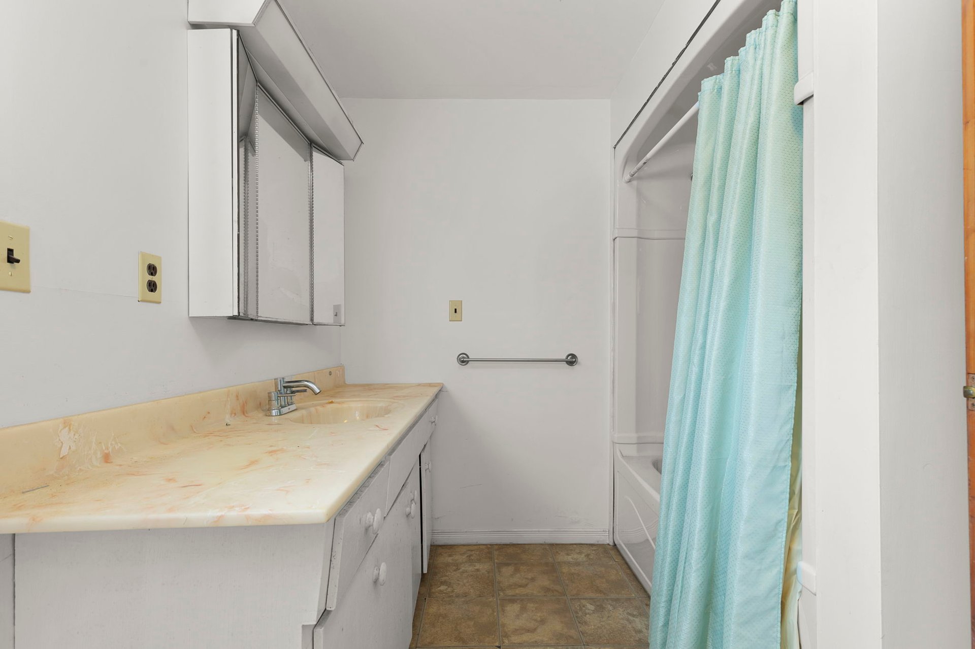 8511 Small Lane, Loretto