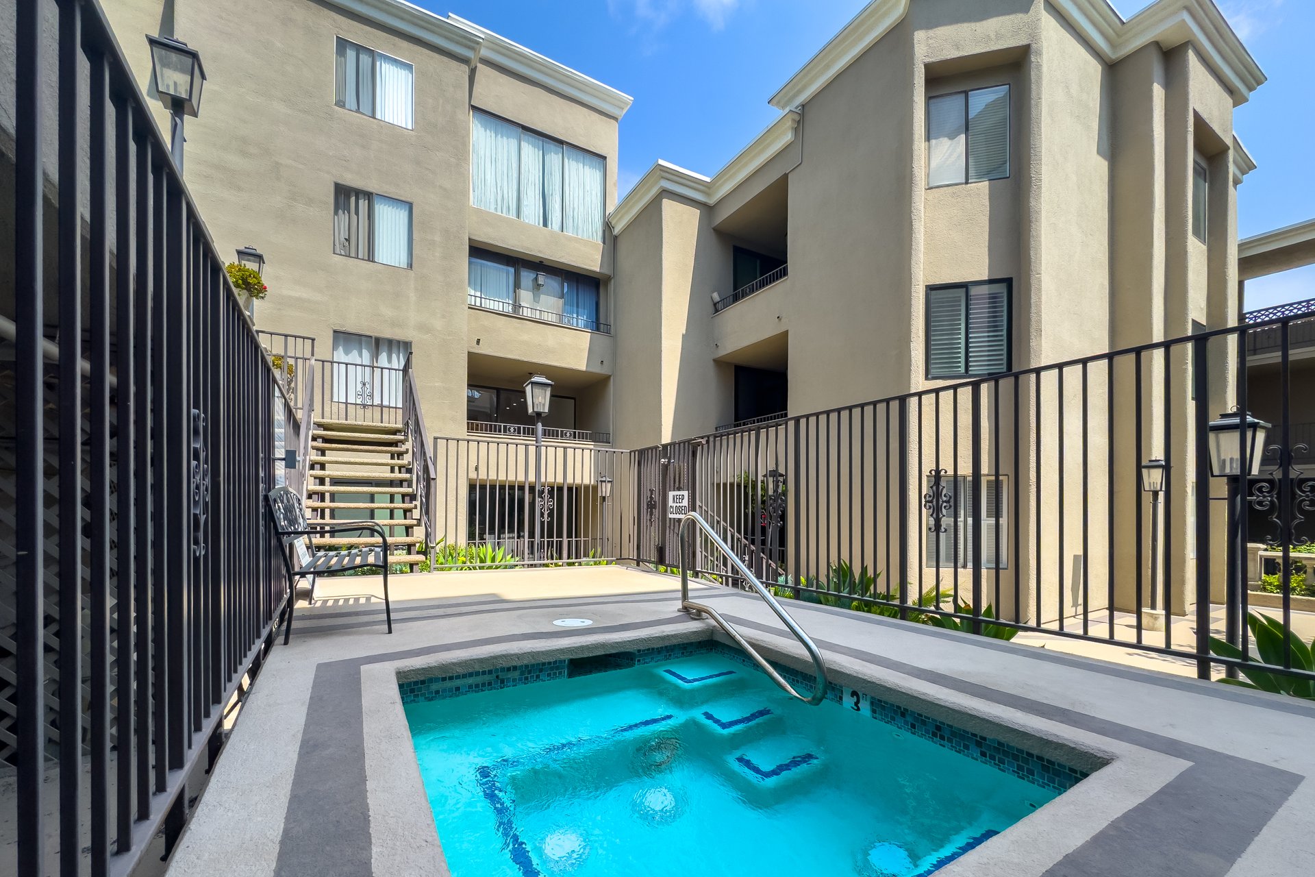 8455 Fountain Ave Unit: 518, West Hollywood 