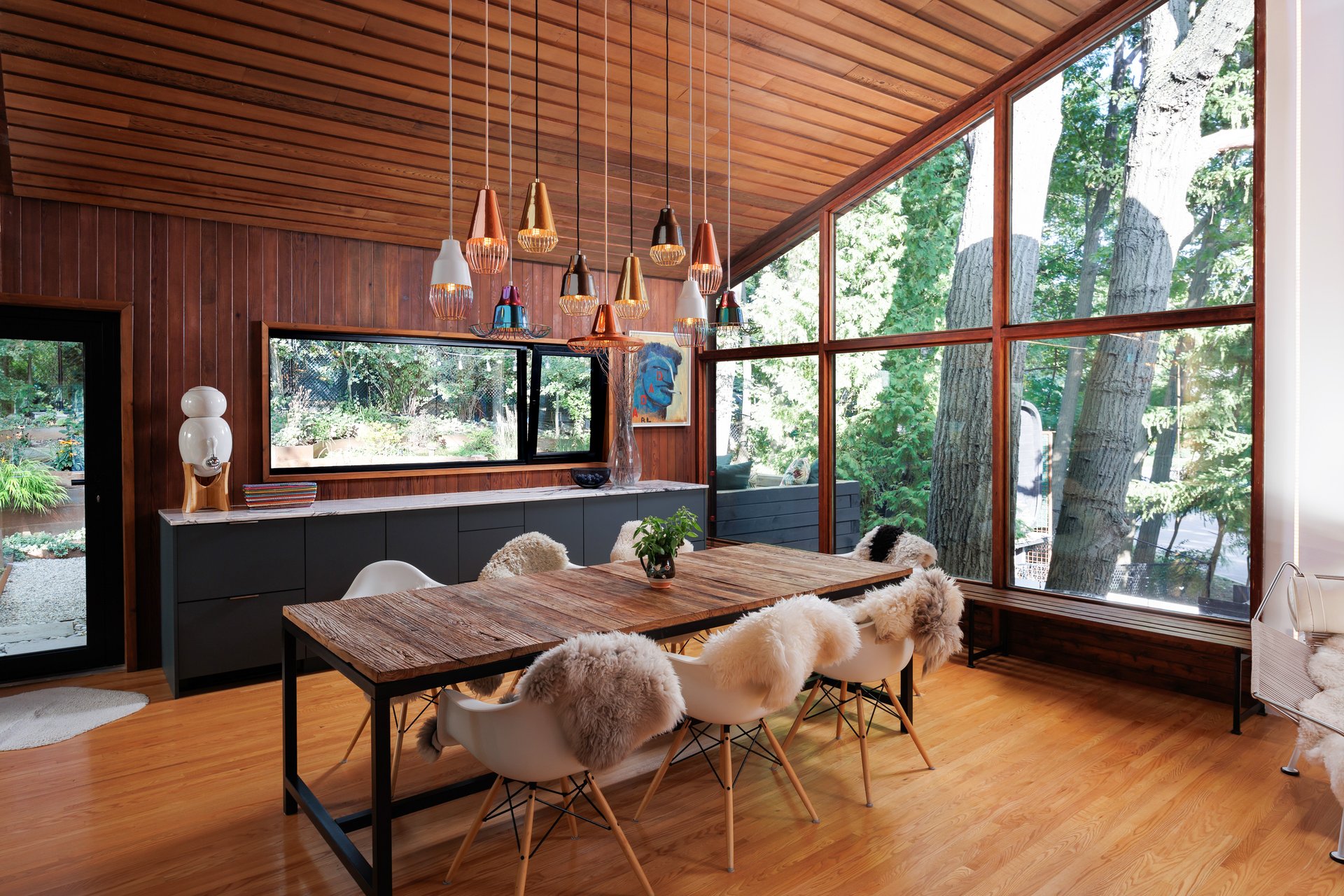 Kingsway Mid-Century Modern