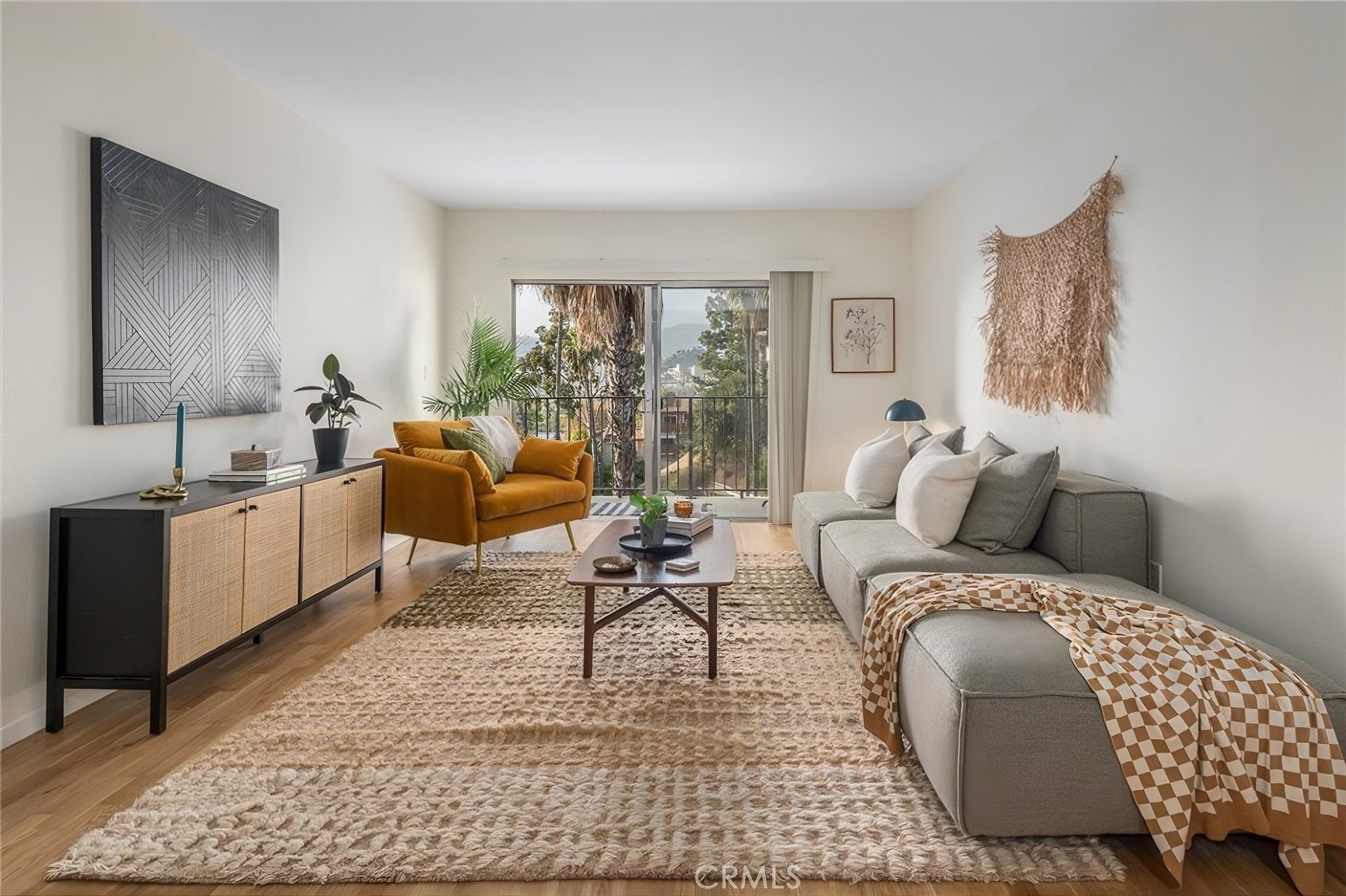 1517 E Garfield Avenue #82