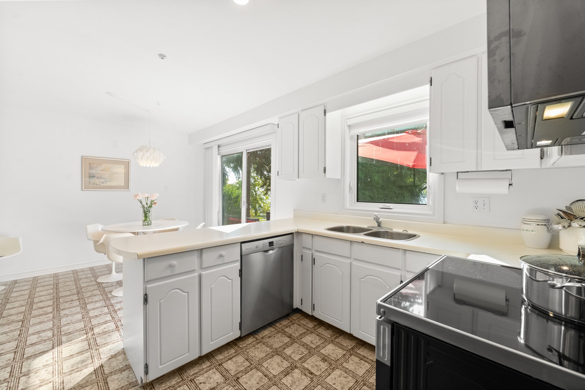 20 Arkendo Drive, Oakville