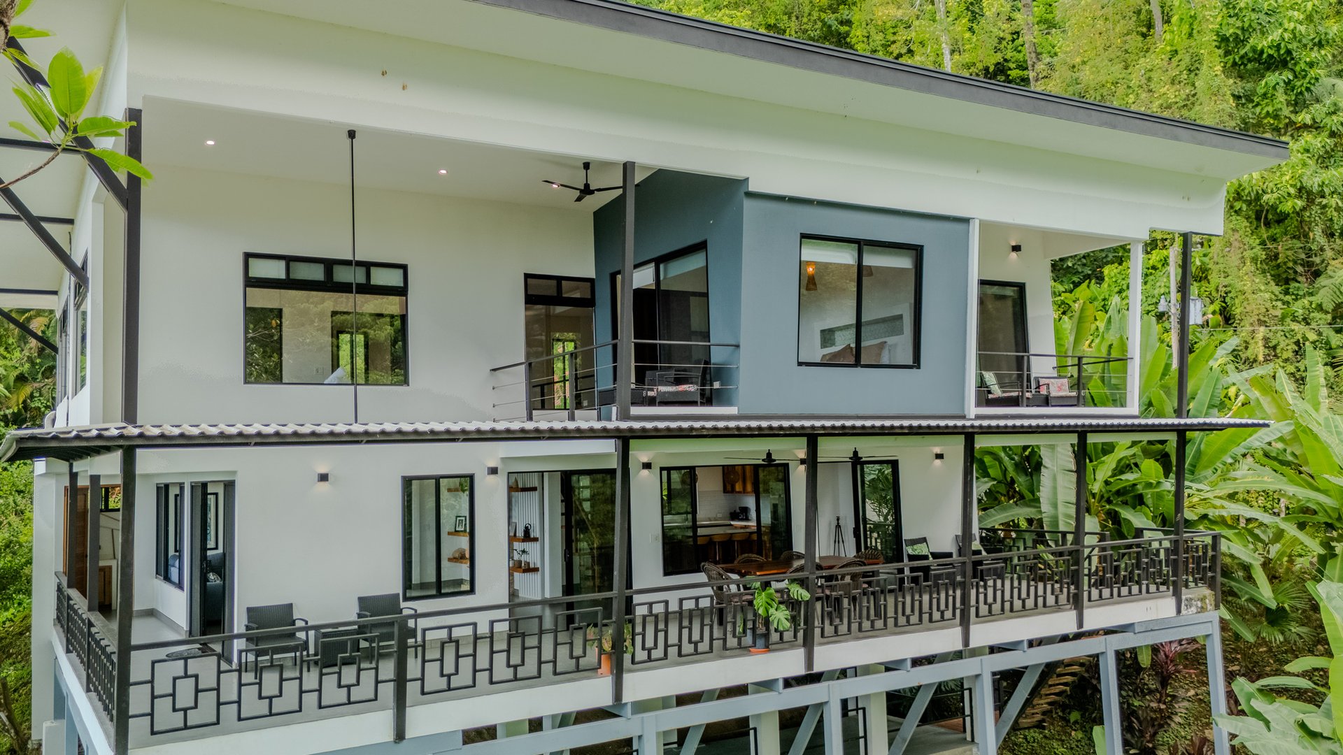 Casa La Roca, Whale's Tail 3 Bedroom Home In Uvita!