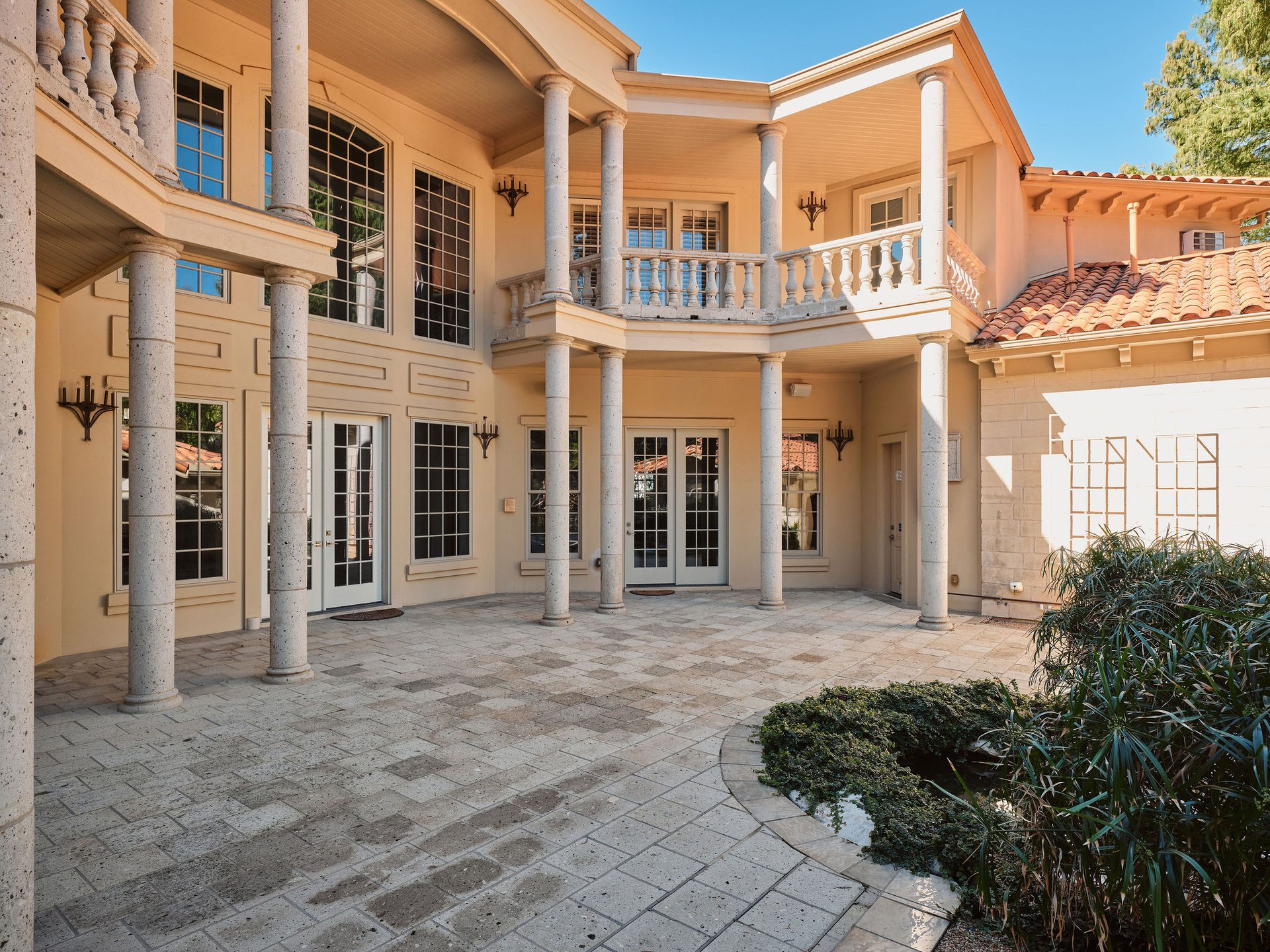 4511 Island Cove