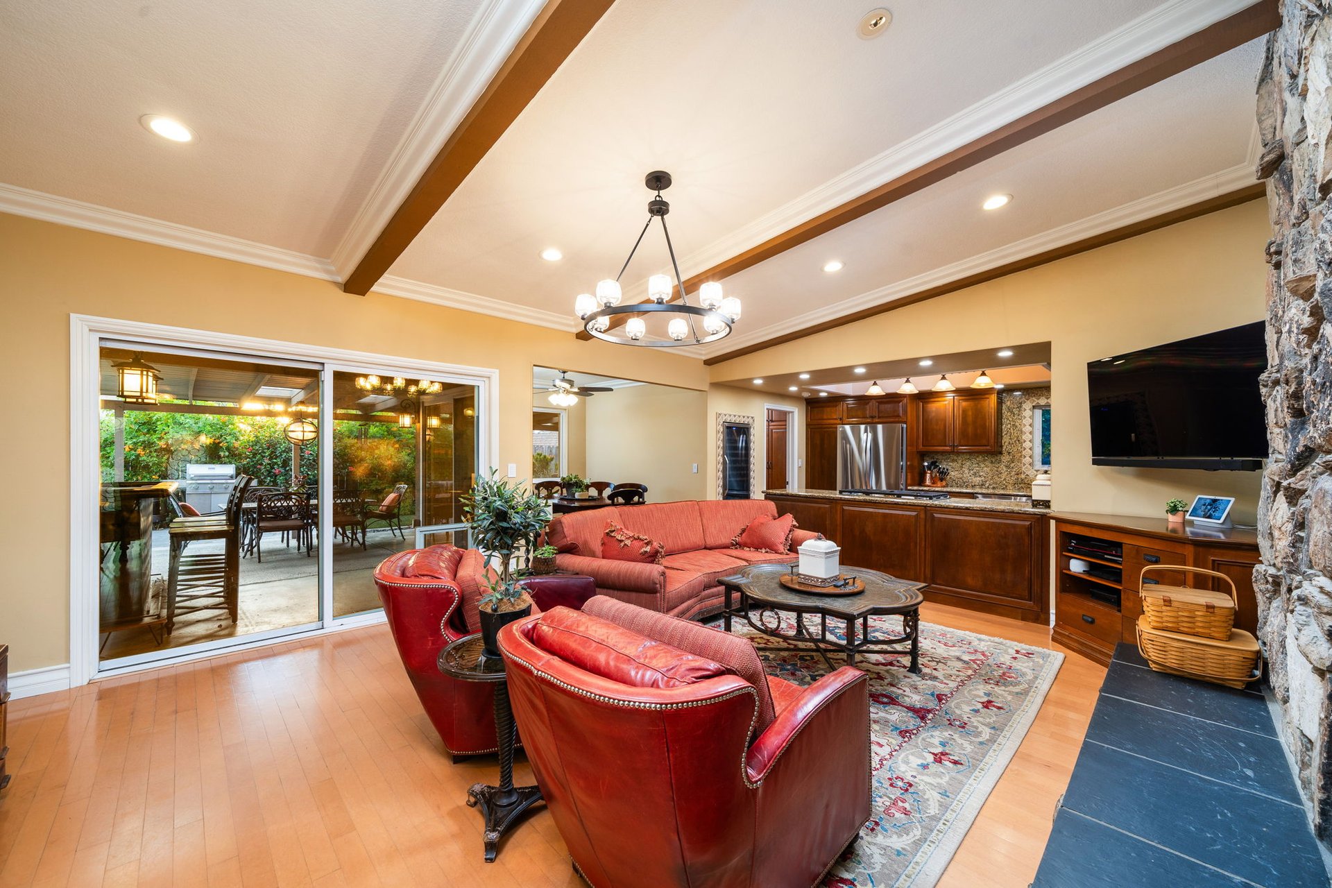 2309 Perry Court