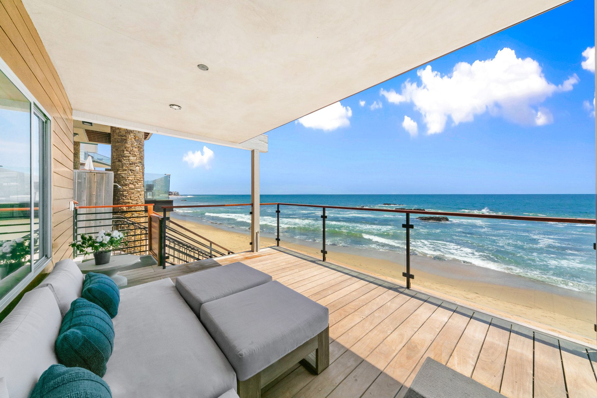 24928 Malibu Rd