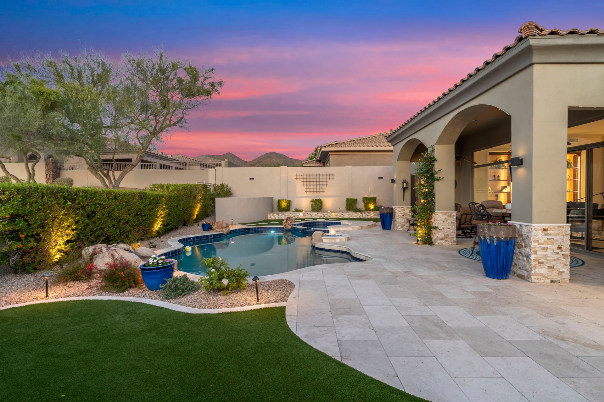 10952 E KORA Lane