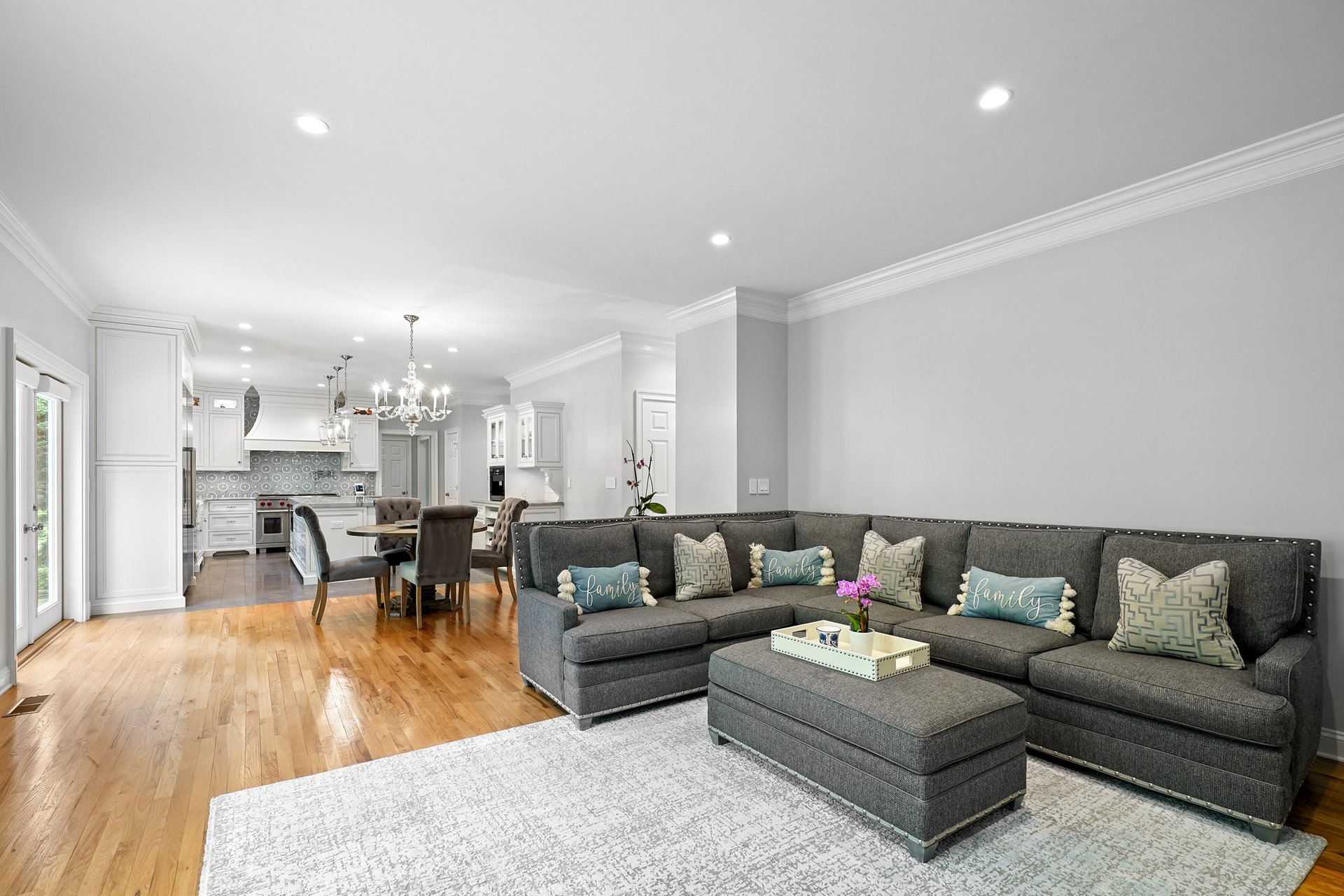 18 N Nabby Rd, Danbury, CT 06811