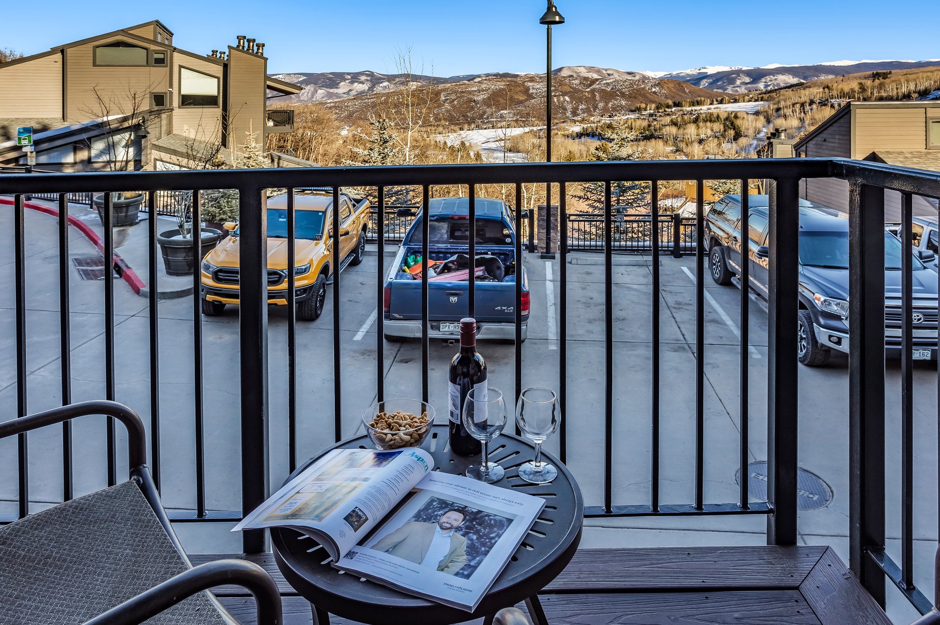 Modern Elegance Meets Mountain Comfort