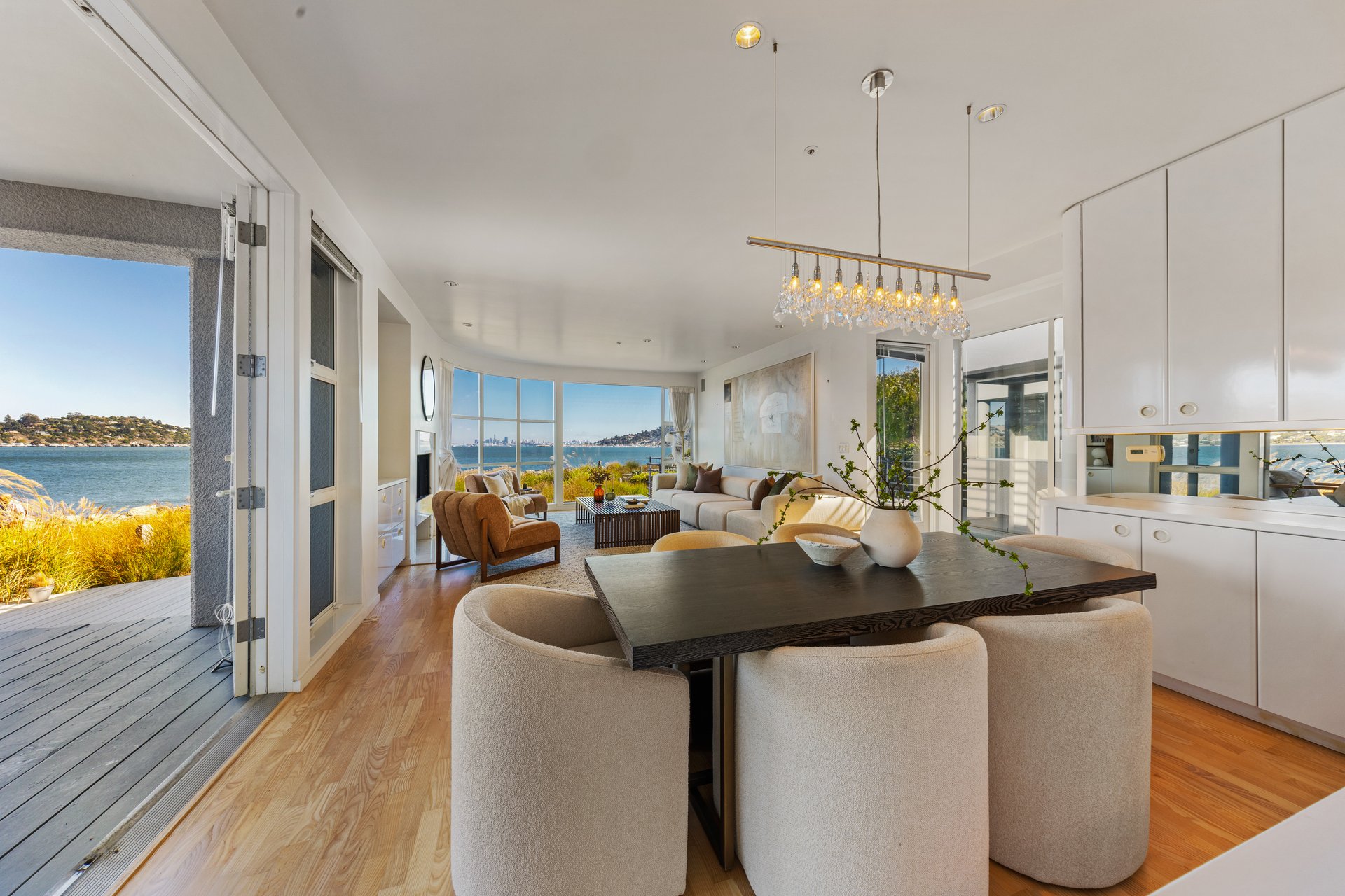 Sweeping Views Across the Bay