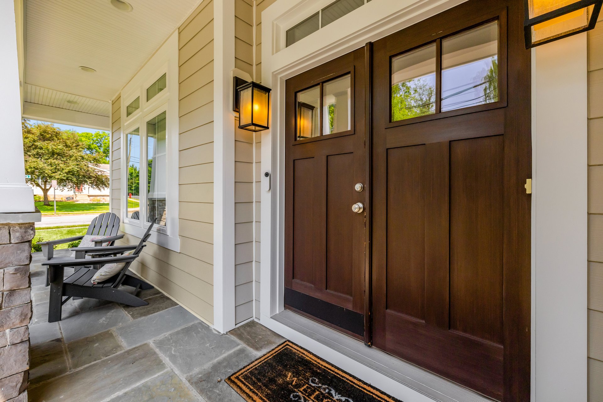 300 Jade Ct NW