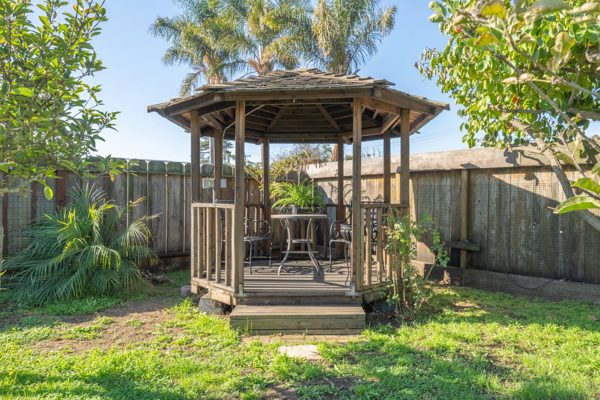 Charming Salinas Home and Garden