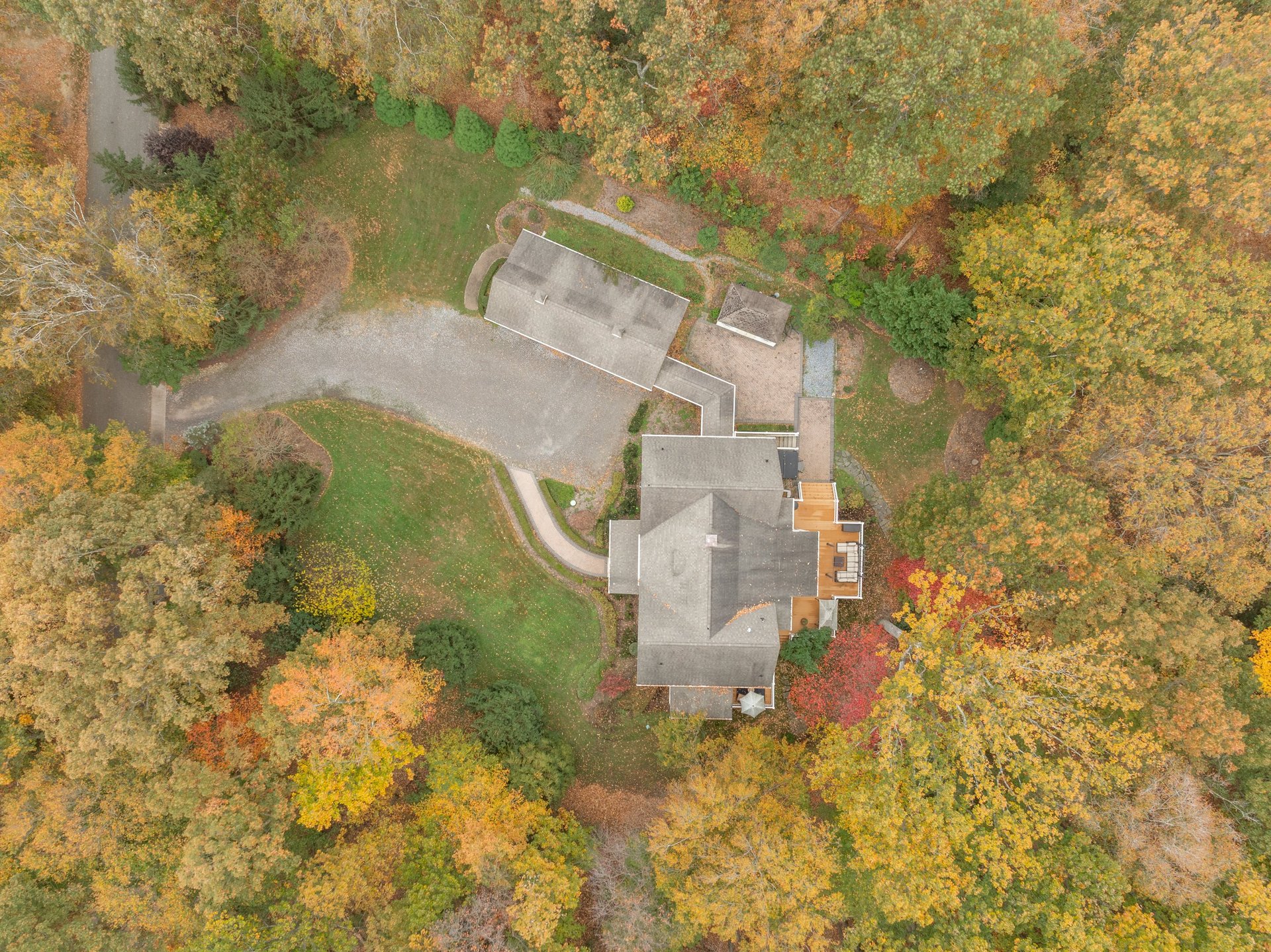 2A Laurel Dr