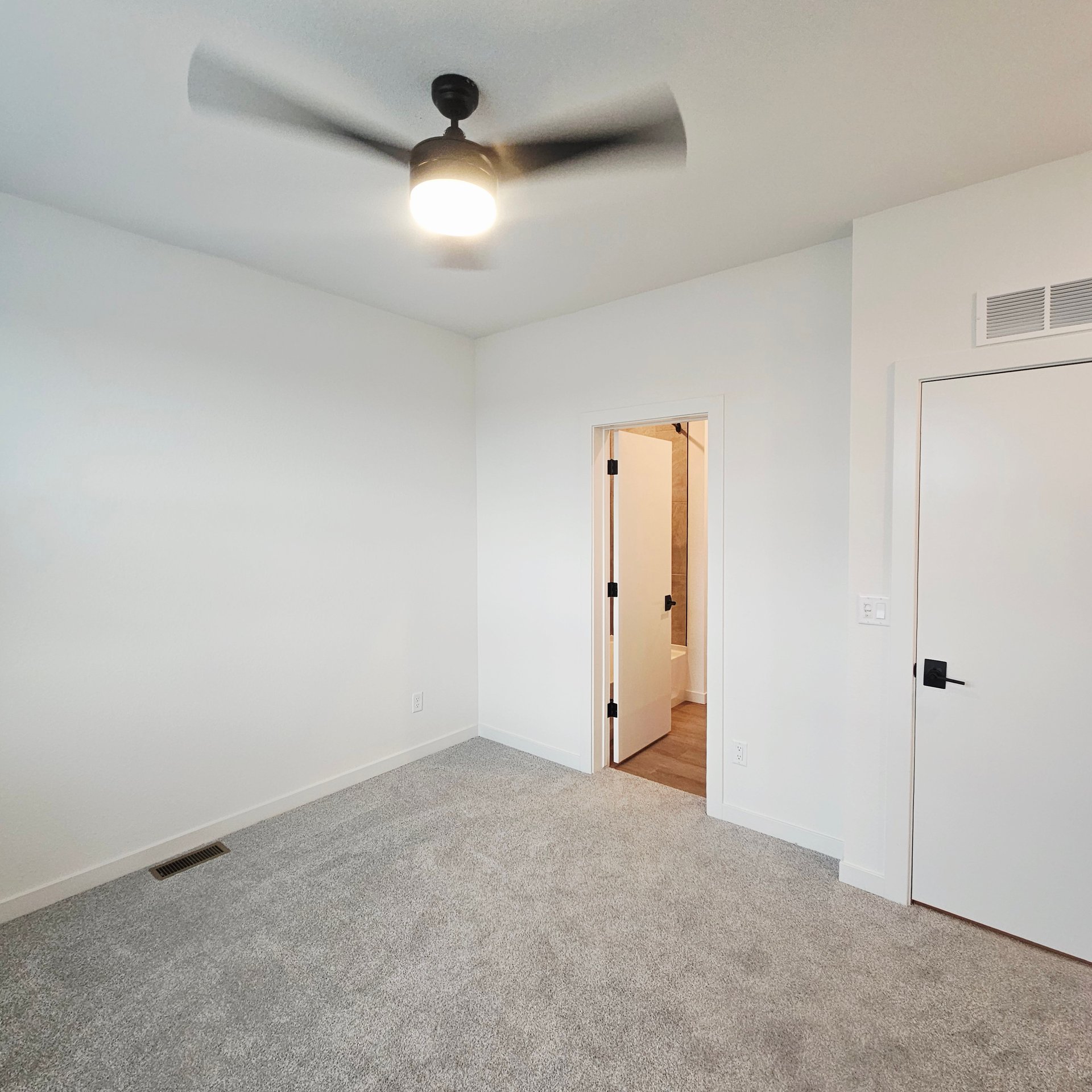 3 Bed 3 Bath Townhomes with Garage in Arvada